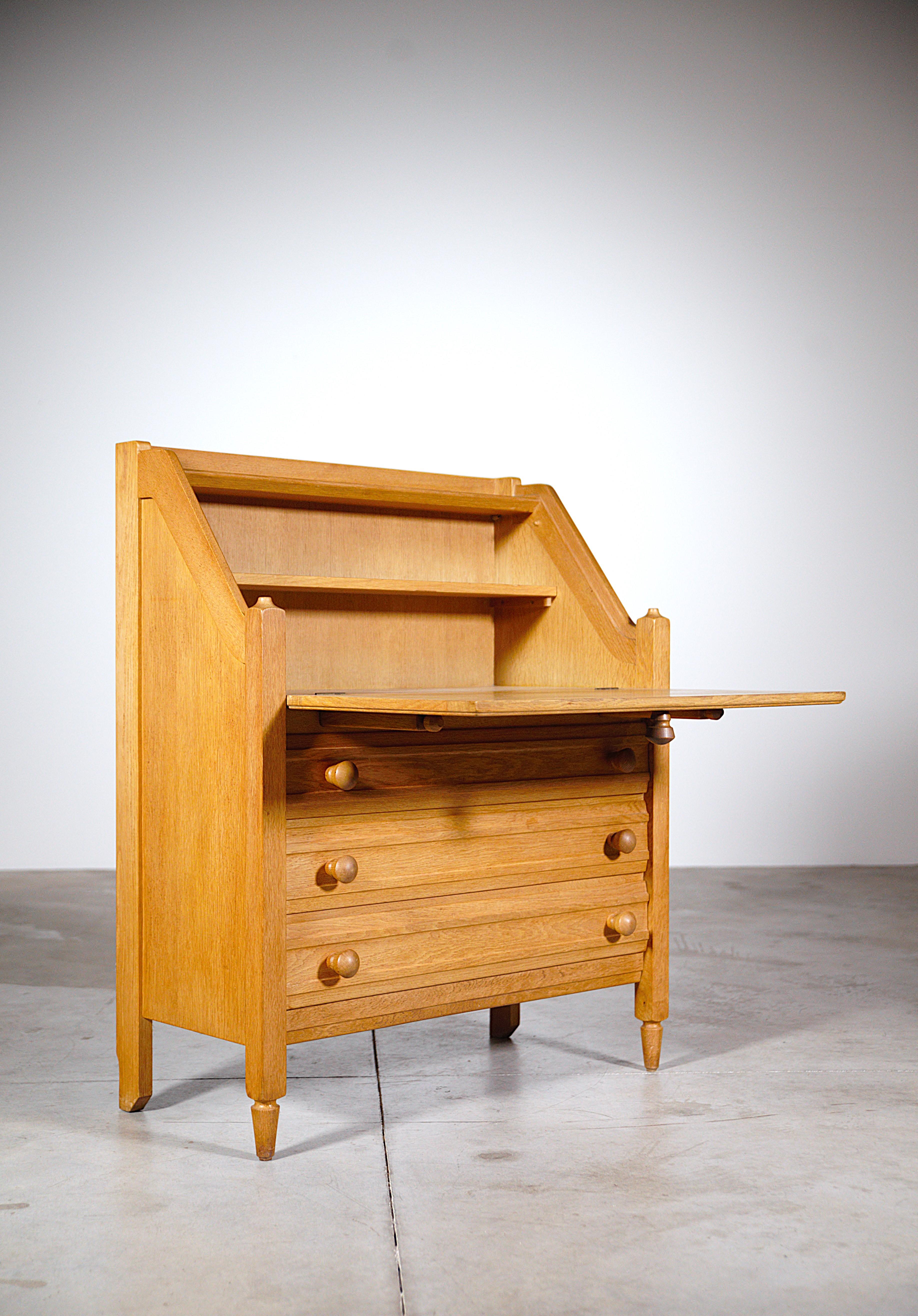 Français Secrétaire en chêne par Guillerme & Chambron France 1960's en vente