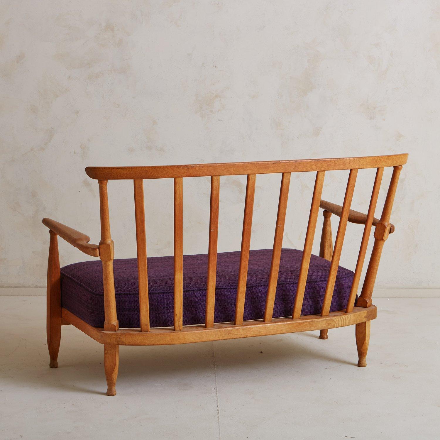 Mid-20th Century Oak Settee with Cushions by Guillerme et Chambron, France 1960s