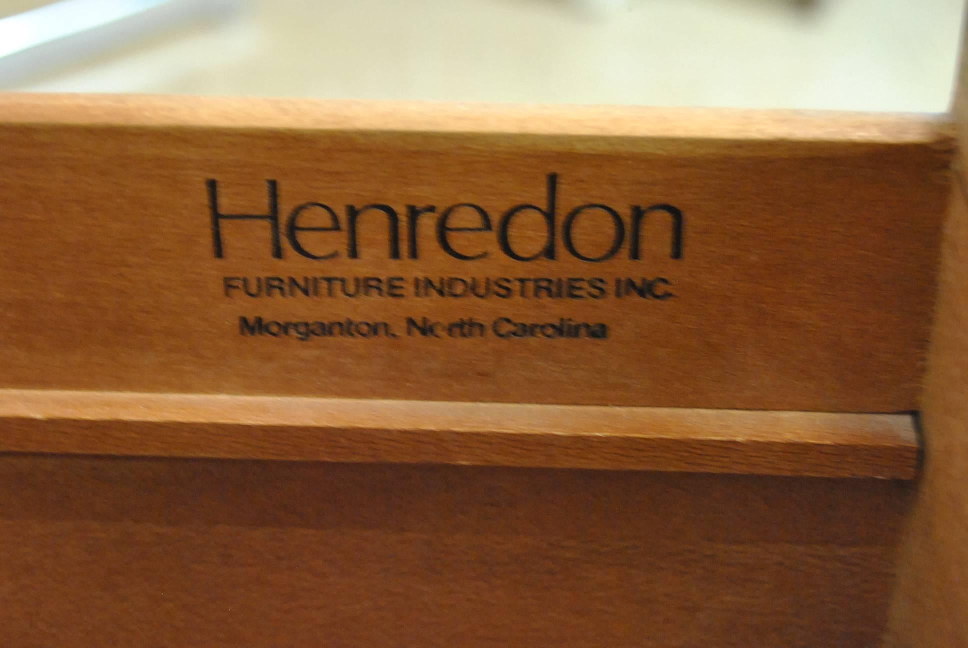 Oak Seven-Drawer Campaign Style Chest by Henredon, Scene I In Good Condition In Toledo, OH
