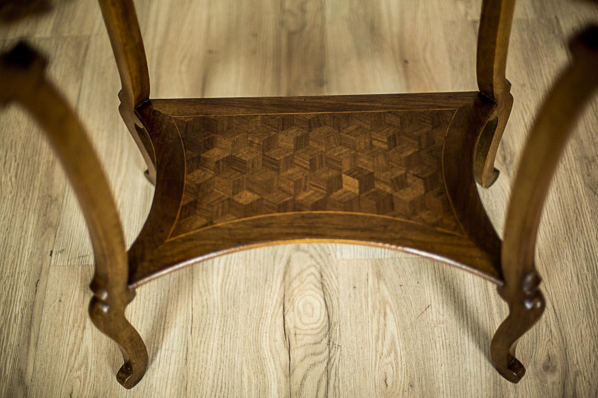 Oak Sewing Table, circa 1900 im Zustand „Gut“ in Opole, PL