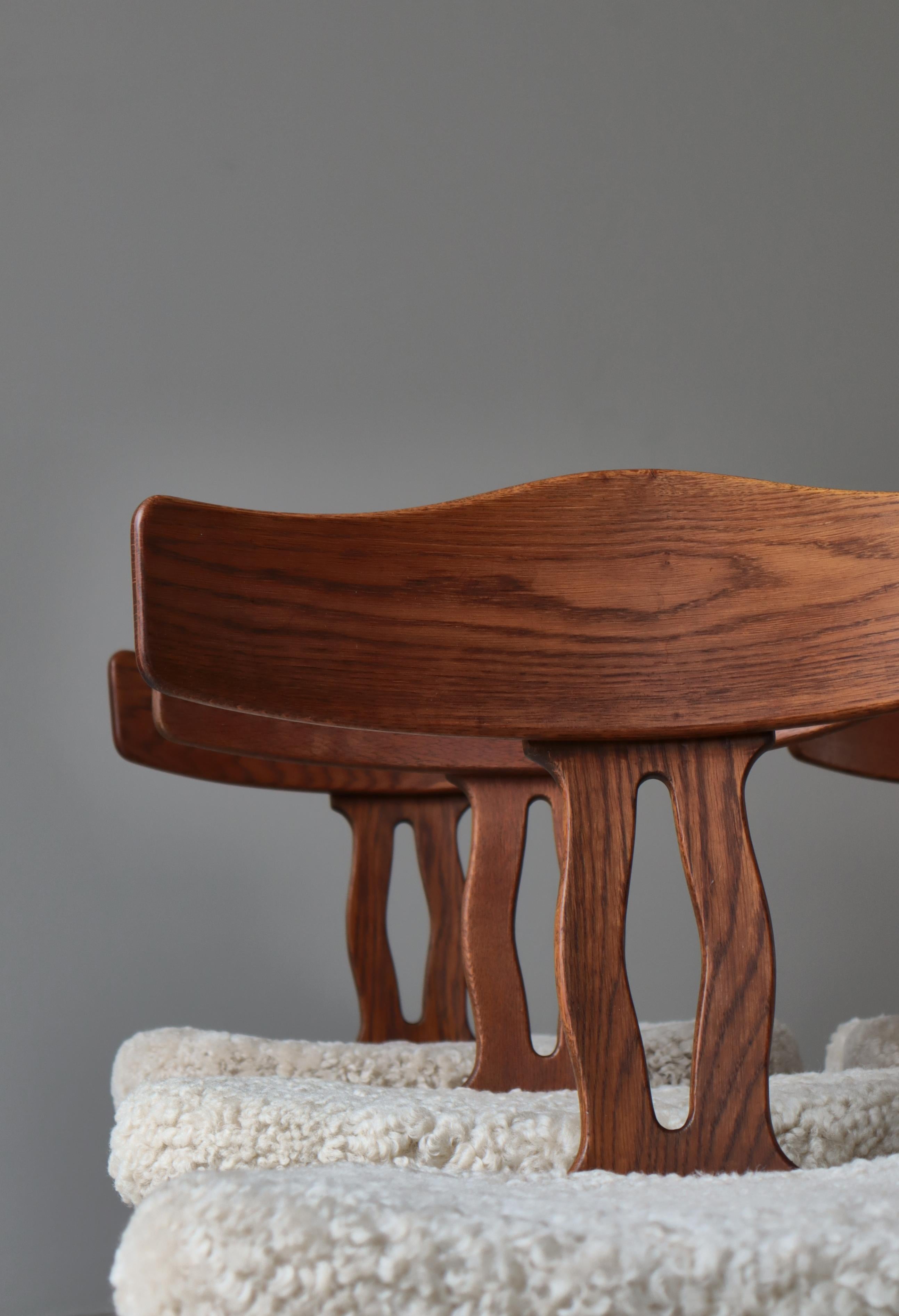 Set di 6 sedie da pranzo in Oak e pelle di pecora di Henry Kjærnulf, anni '40, Danimarca in vendita 9
