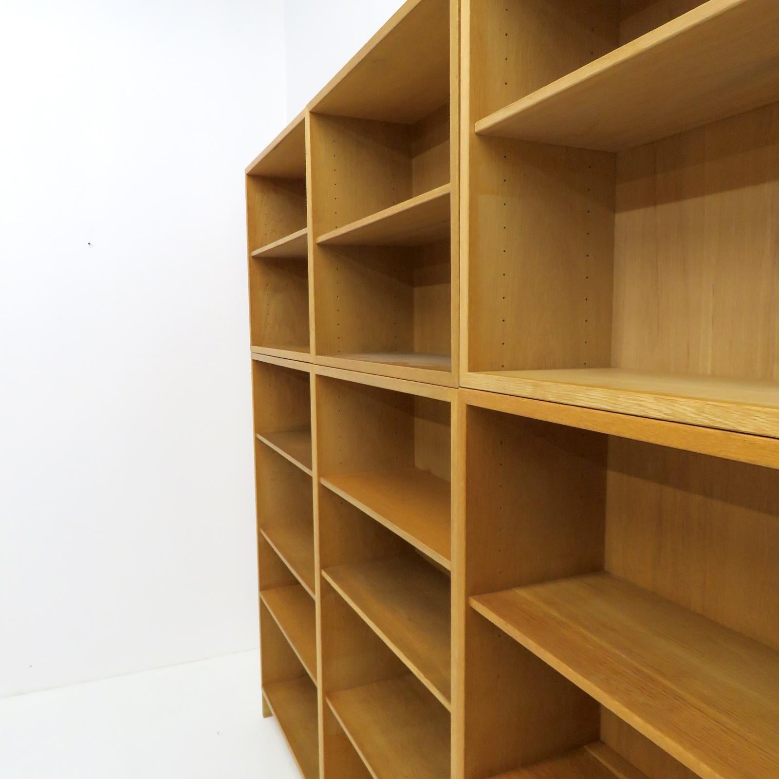 Sistema di scaffali in Oak di Børge Mogensen per AB Karl Andersson, 1960 in vendita 1