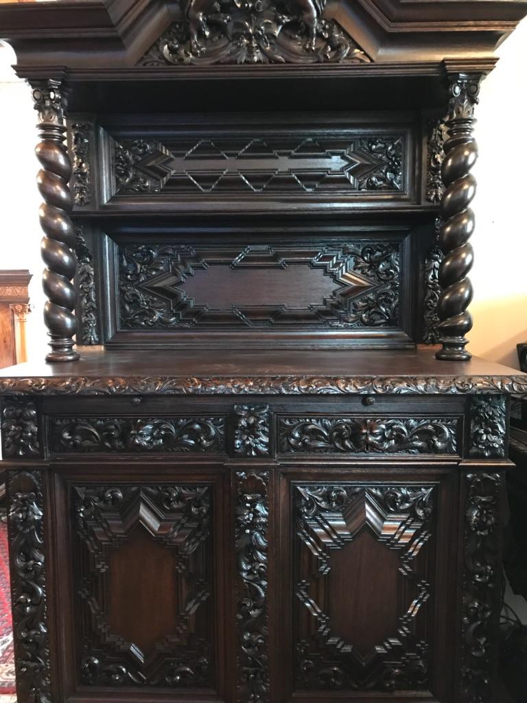 Polish Oak Showcase  in 1900 Gdańsk  For Sale