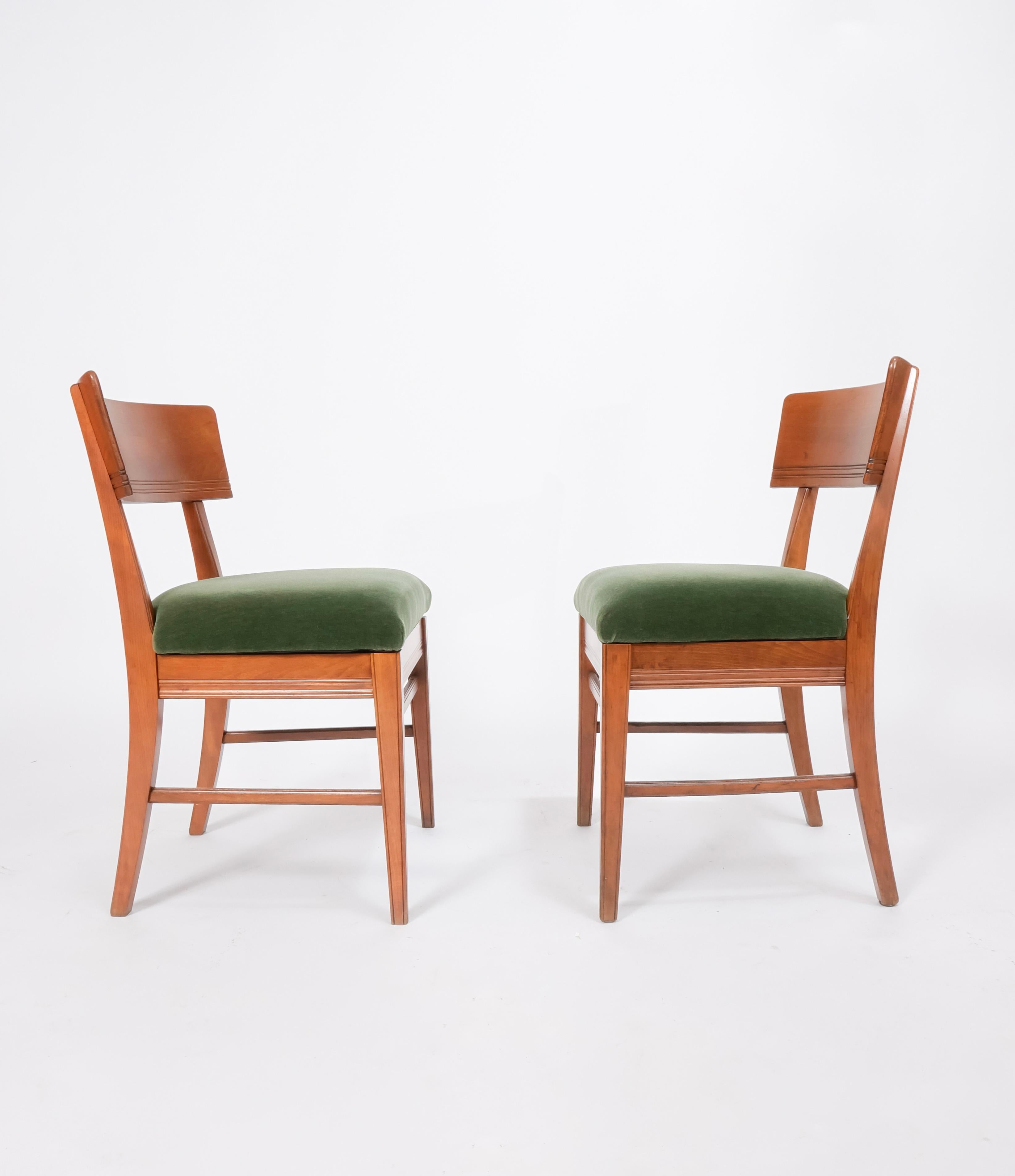 Scandinavian Modern Oak side chairs by Martin Nyrop, a pair