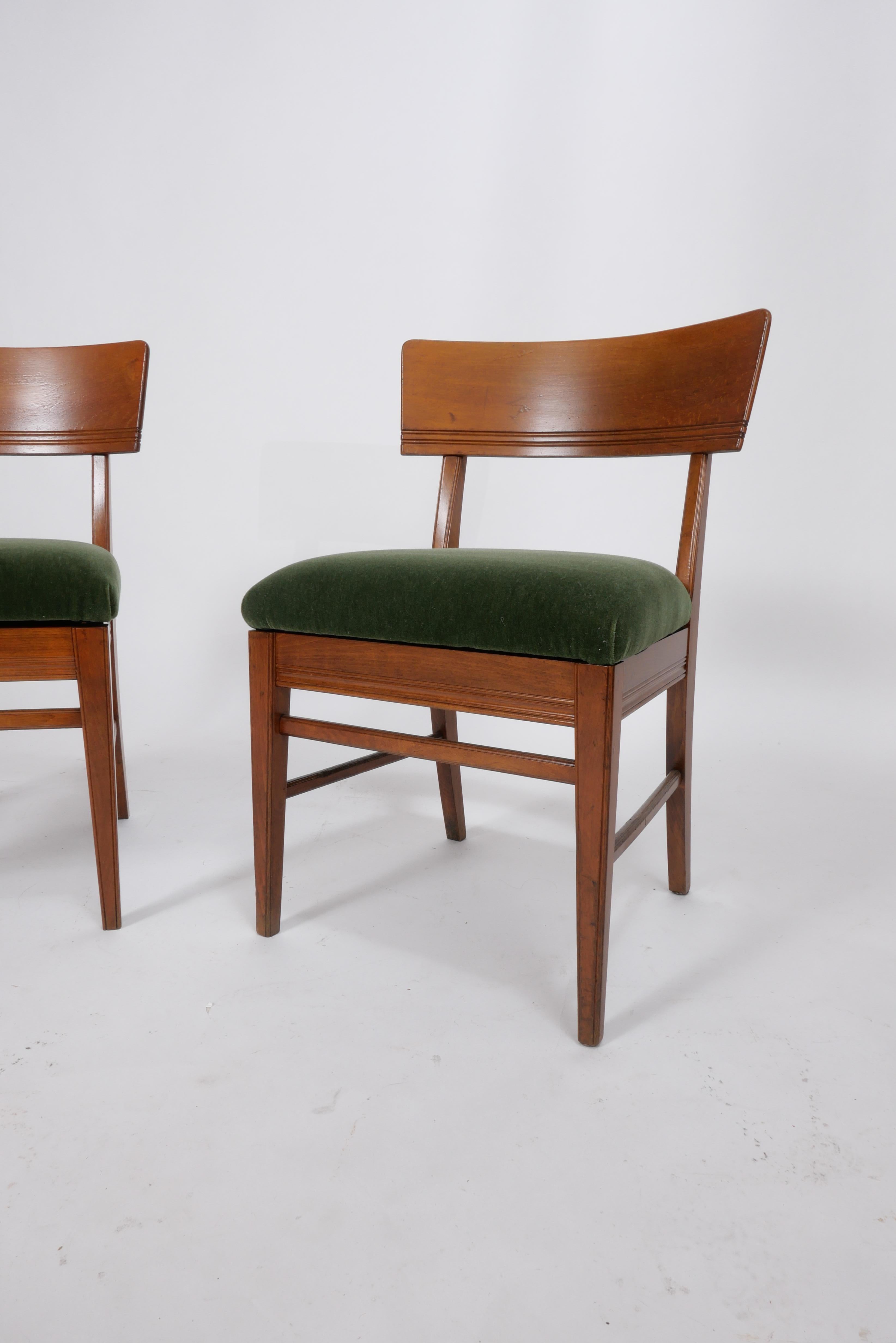 Oak side chairs by Martin Nyrop, a pair In Good Condition In Portland, OR