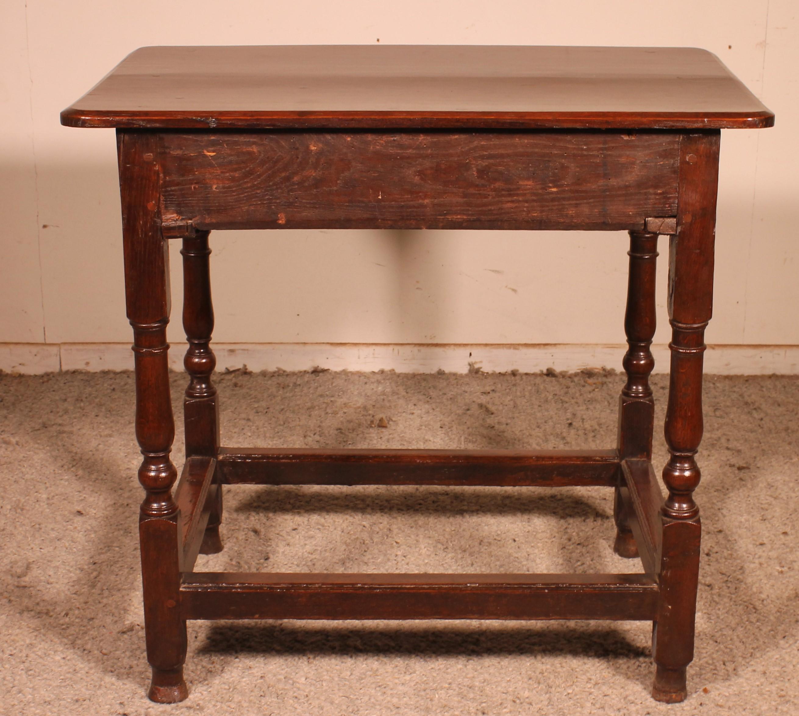 Oak Side Table -18 ° Century For Sale 3