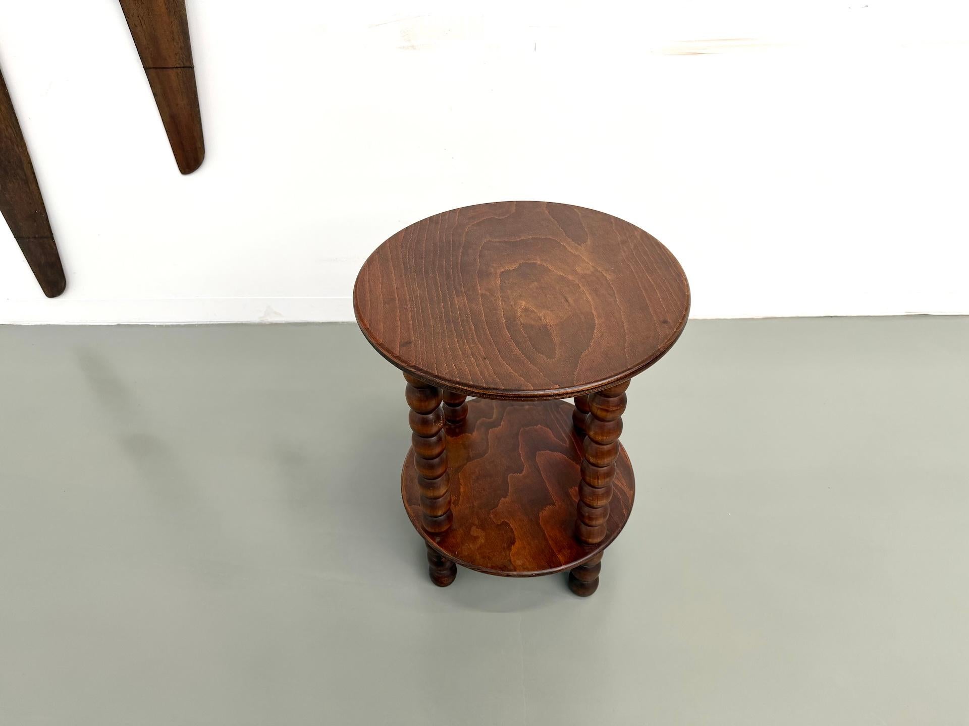 Francese Tavolino in Oak attribuito a Charles Dudouyt, 1940 circa. in vendita