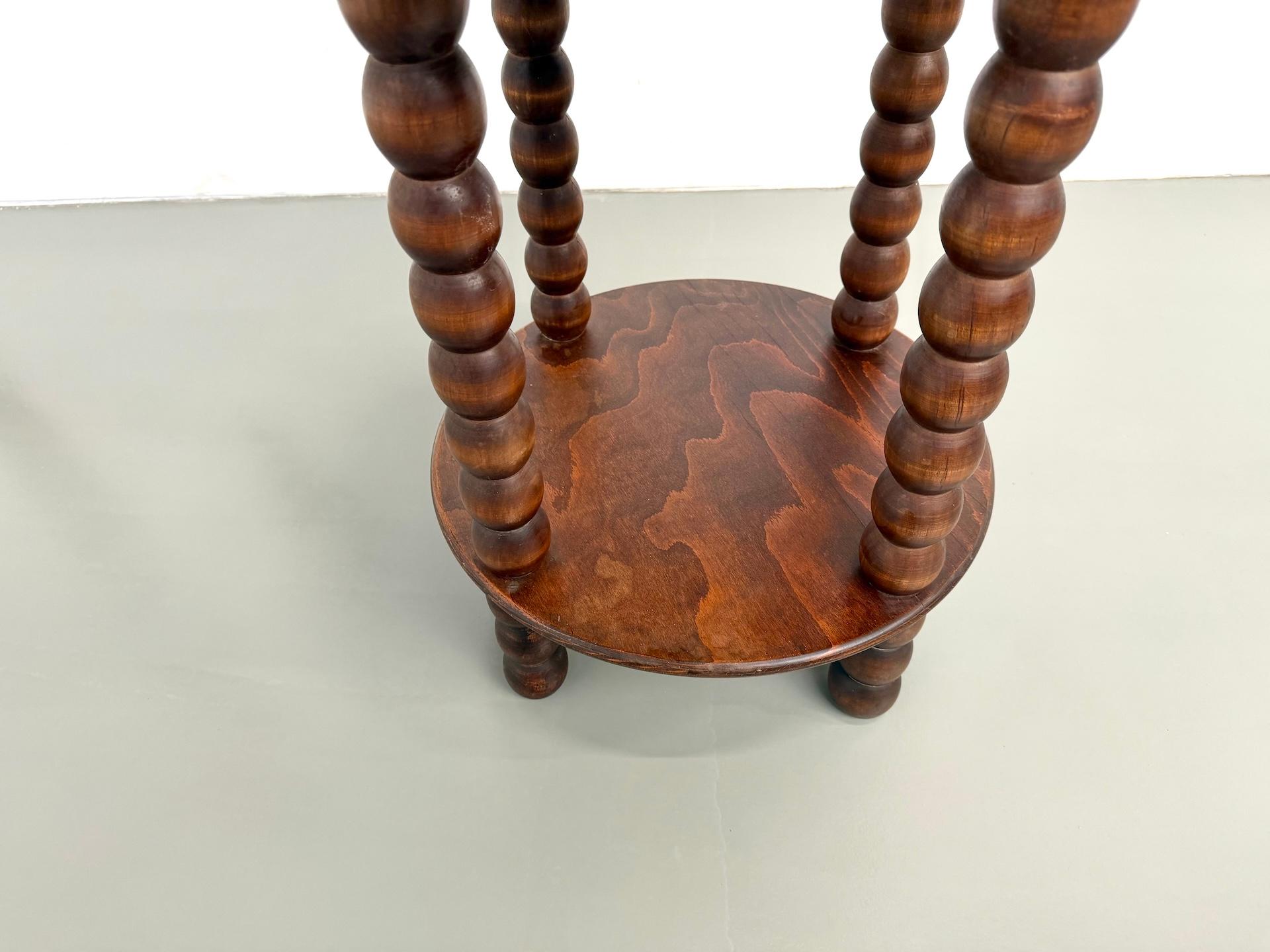 Metà XX secolo Tavolino in Oak attribuito a Charles Dudouyt, 1940 circa. in vendita