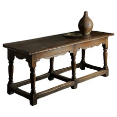 Mesa auxiliar de roble Circa 1700
