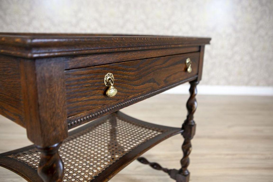 Oak Side Table From the 1930s in Dark Brown For Sale 2