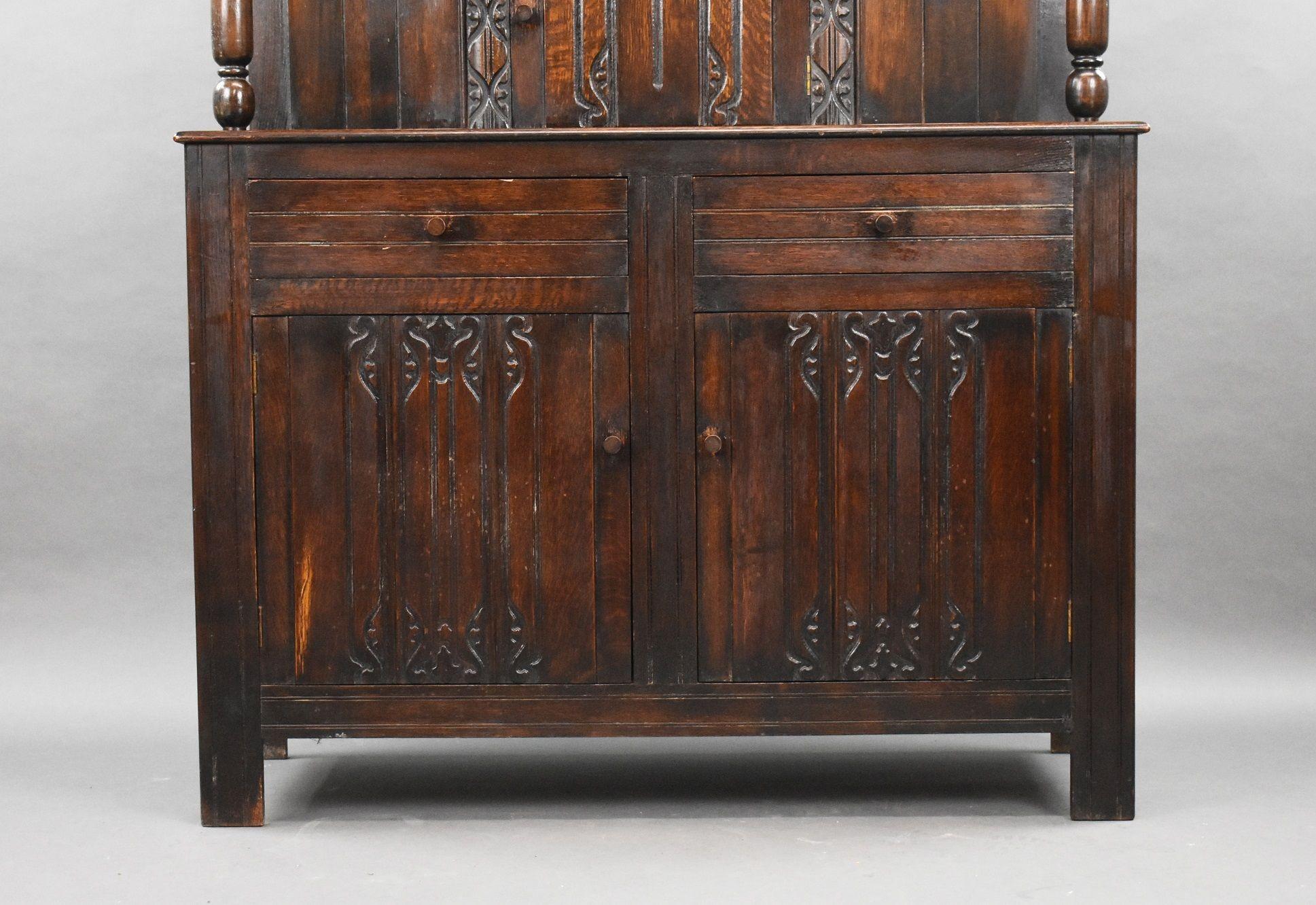 Oak Sideboard-Buffet In Good Condition For Sale In Chelmsford, Essex