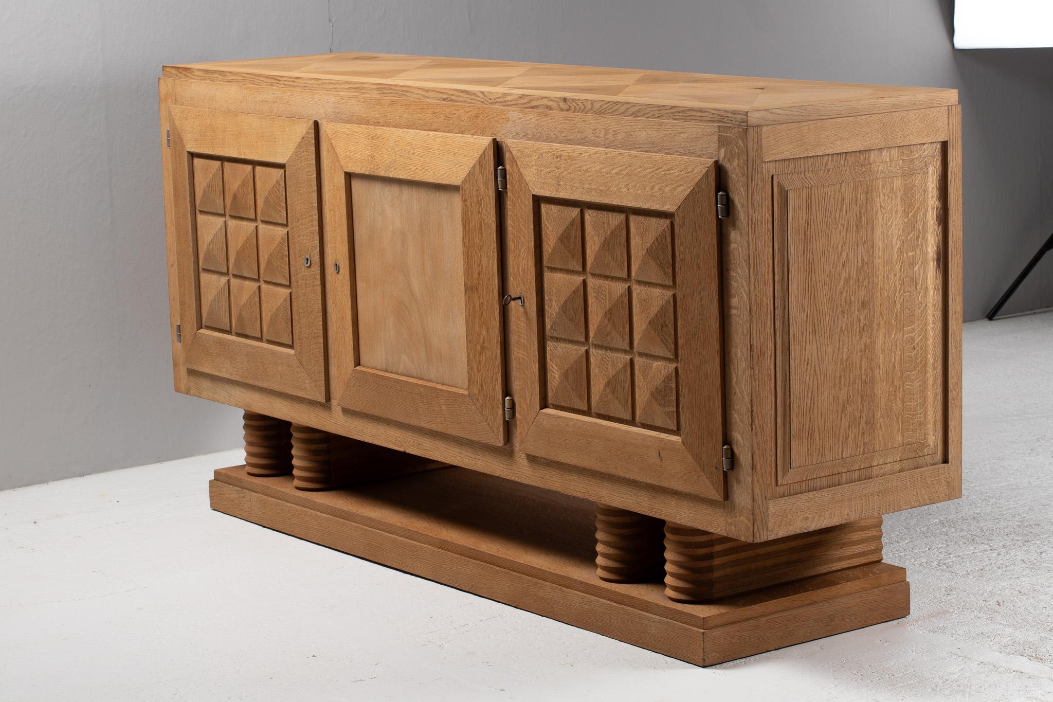 Oak Sideboard by Gaston Poisson, France, 1940s For Sale 3