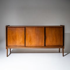 Aparador de roble de Roger Landault, Francia, década de 1960