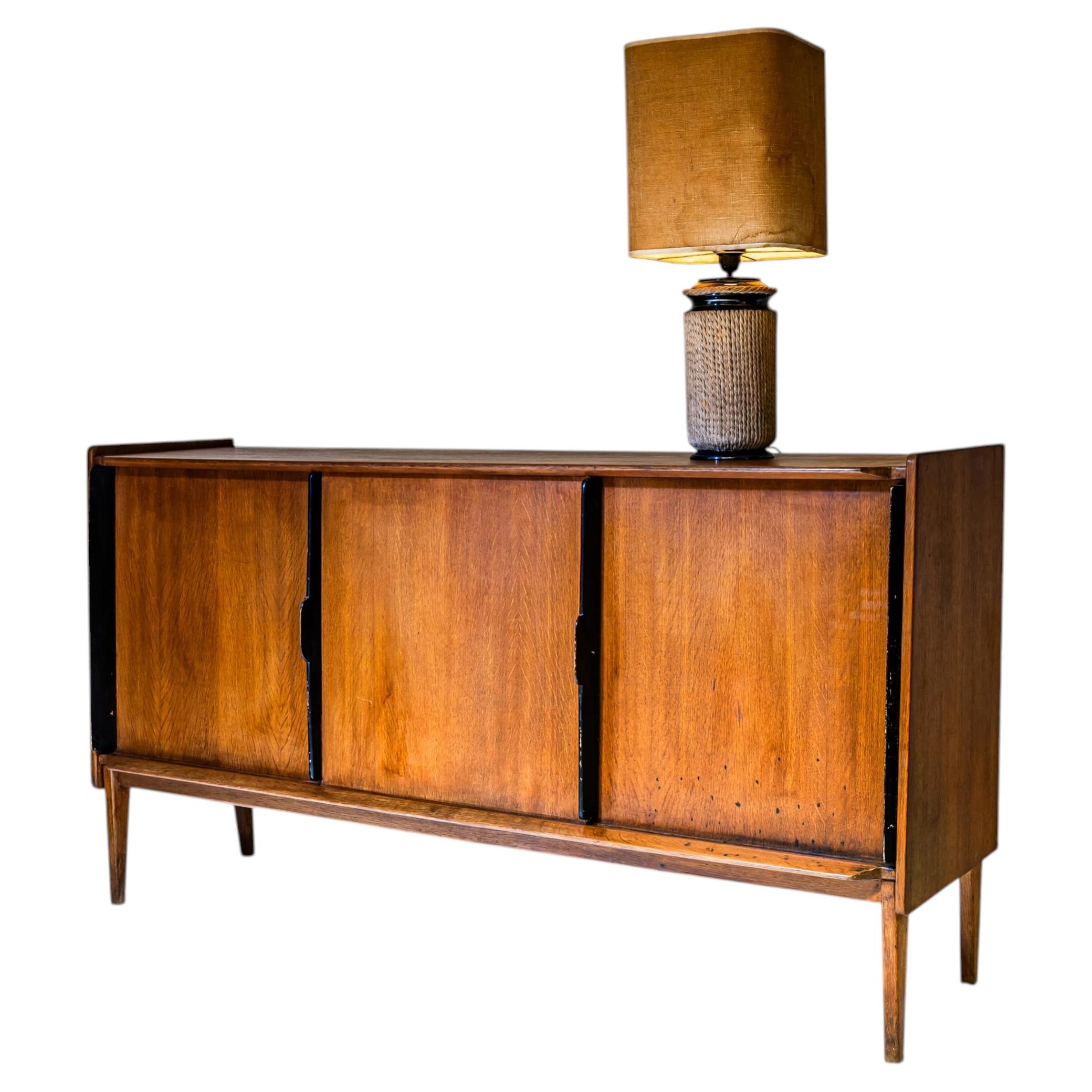 Sideboard aus Eiche von Roger Landault, Frankreich, 1960er Jahre im Angebot
