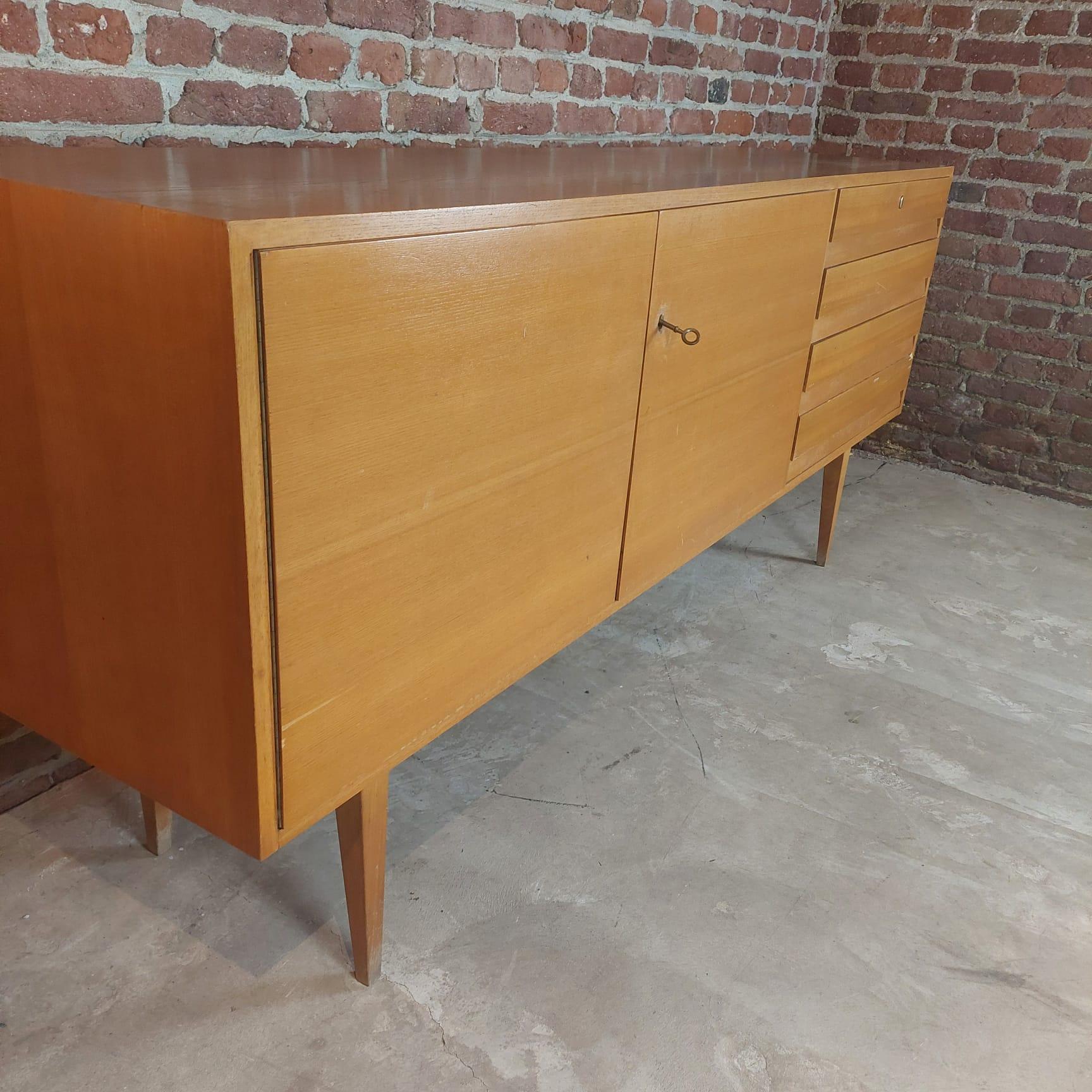 Buffet en chêne, Danemark, 1960
