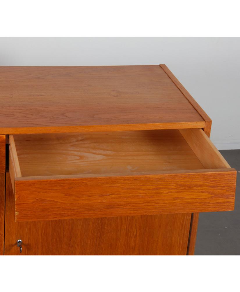 Milieu du XXe siècle Buffet en Oak édité par Up & Up dans les années 1960 en vente