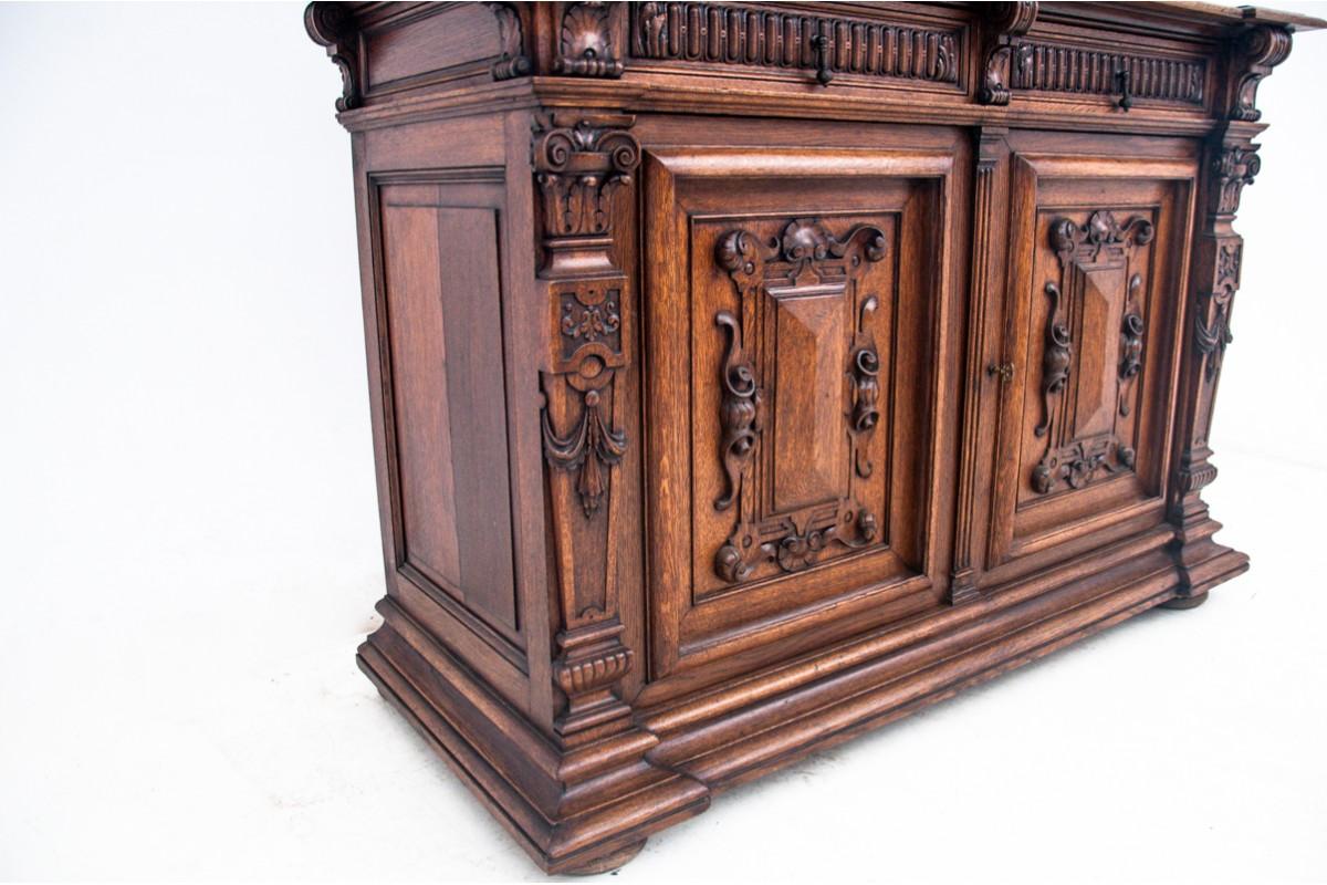 Walnut Oak sideboard, France, around 1870. For Sale
