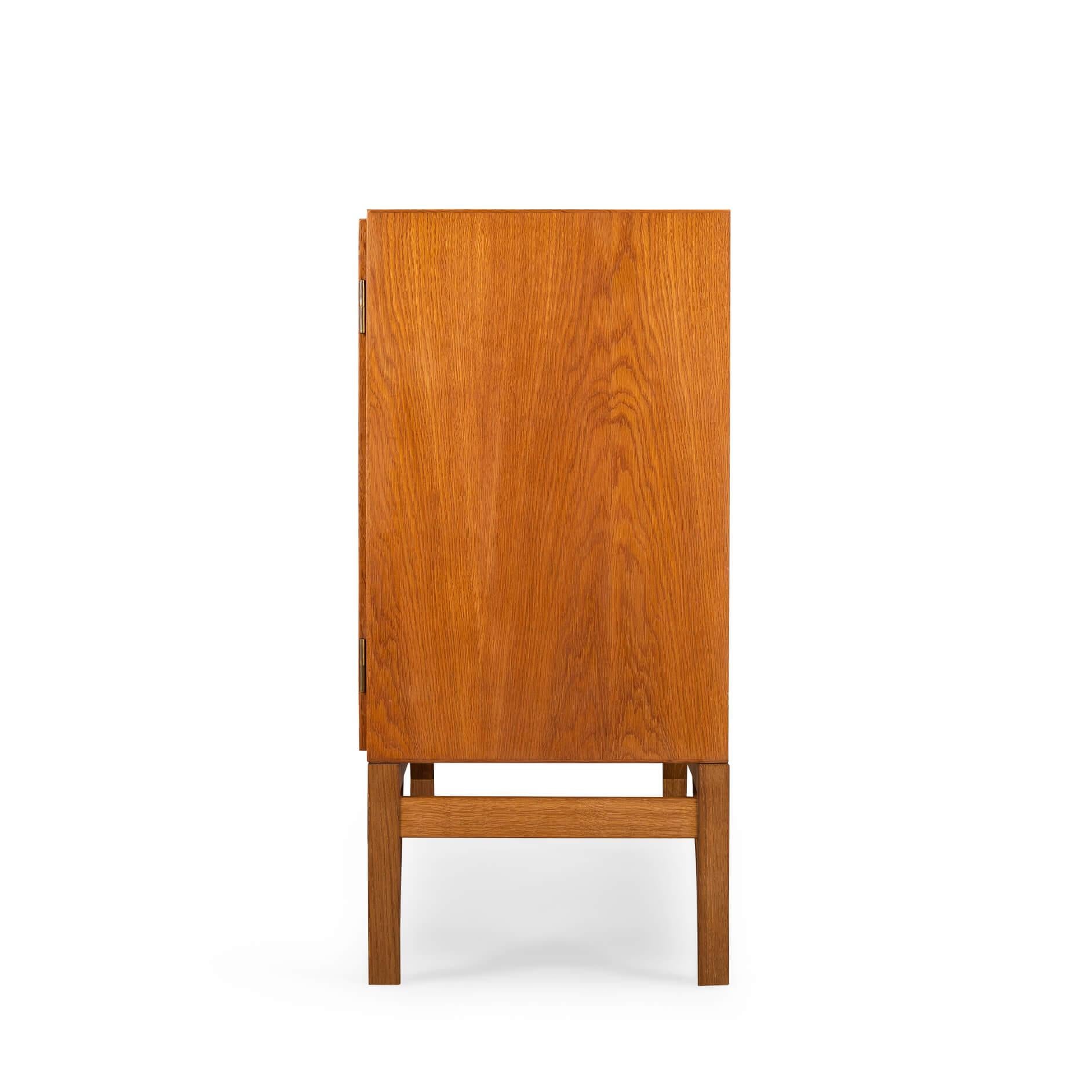 Veneer Oak Sideboard No. 232 by Børge Mogensen for FDB Mobler, 1960s
