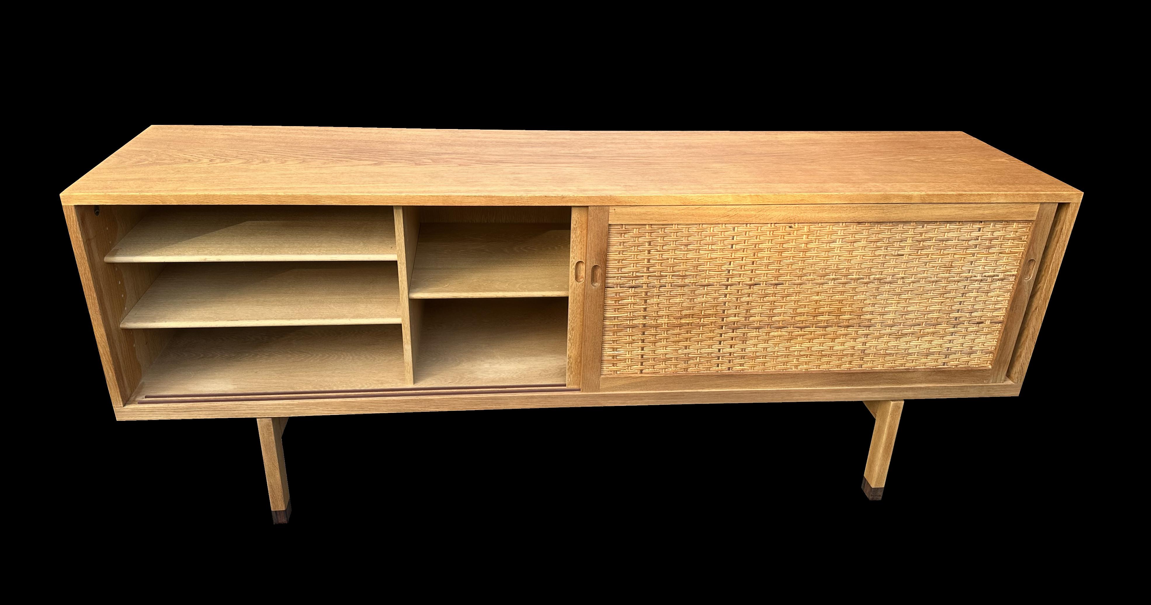 Scandinavian Modern Oak Sideboard RY26 by Hans Wegner for Ry Mobler, supplied by Johannes Hansen For Sale