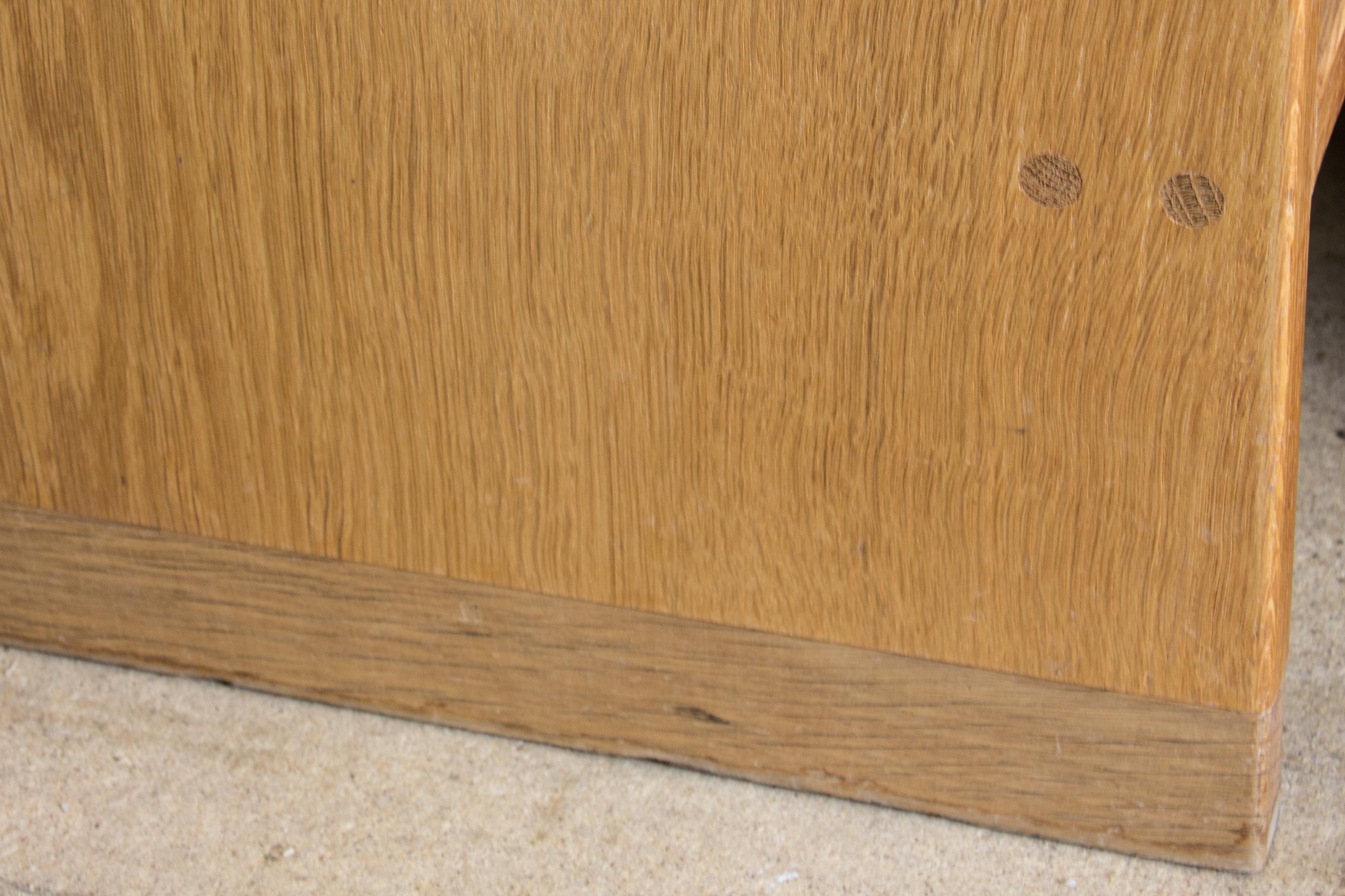 Credenza in Oak con libreria di Hans J. Wegner per Ry Mobler in vendita 4