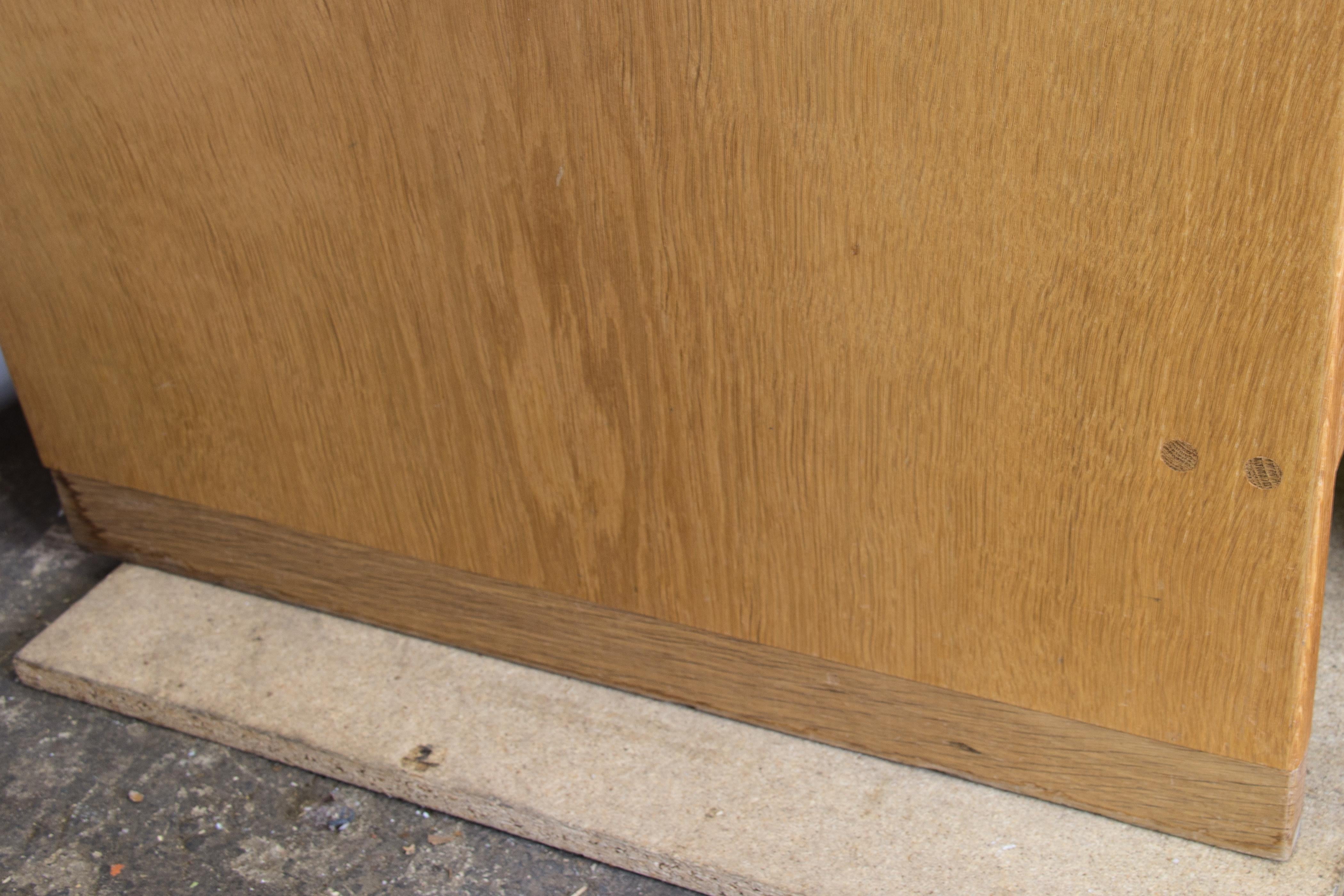 Credenza in Oak con libreria di Hans J. Wegner per Ry Mobler in vendita 5