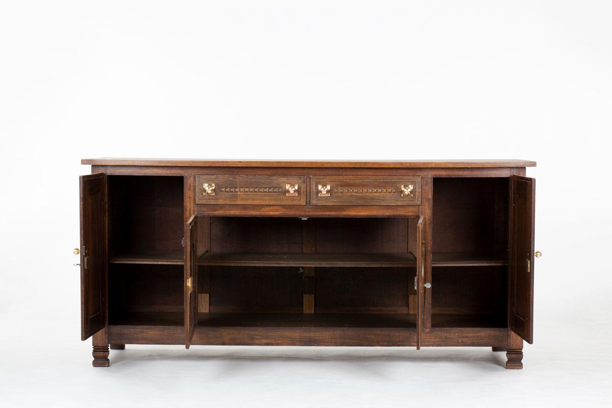 20ième siècle Buffet en Oak avec poignées en cuivre par Etienne Kohlmann, France, années 1950 en vente