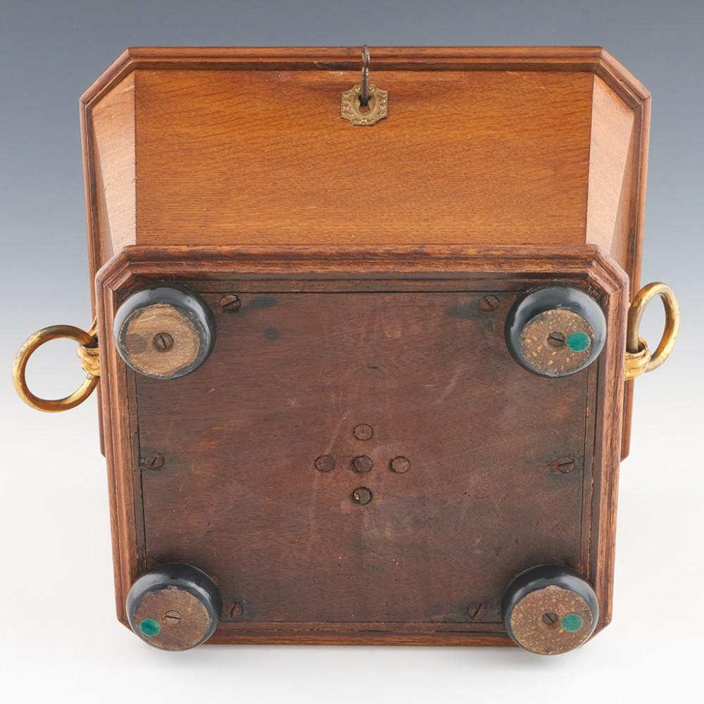 Oak Six Bottle Grog Box Early to Mid 20th Century For Sale 1