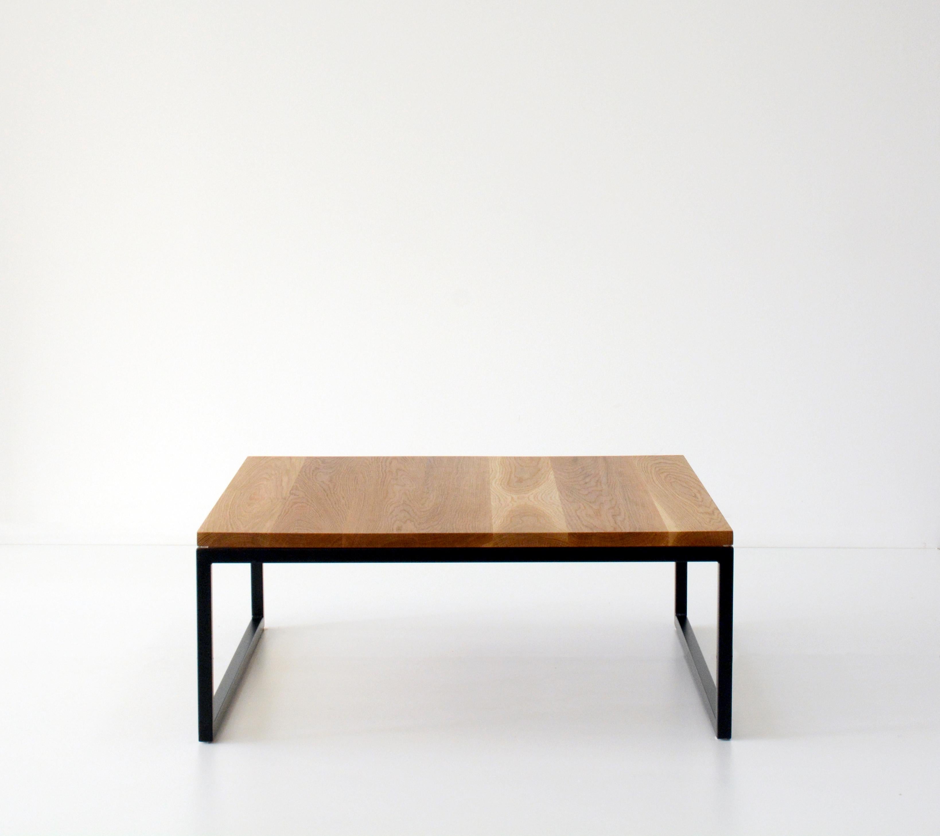 Oak small Fort York coffee table by Hollis & Morris
Dimensions: 36