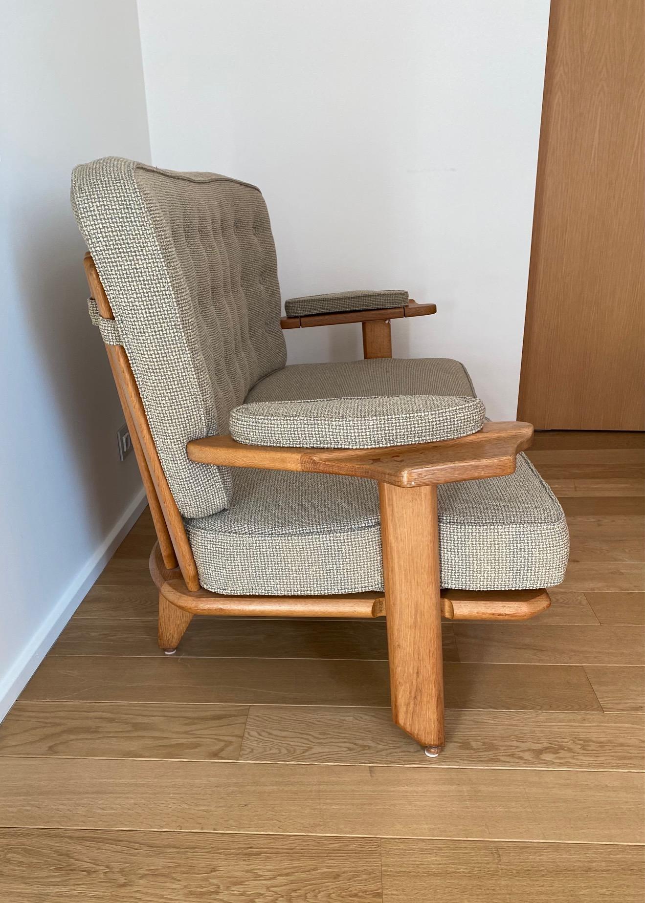 Sofa aus Eichenholz der französischen Designer Guillerme et Chambron, 1960er Jahre (Mitte des 20. Jahrhunderts) im Angebot