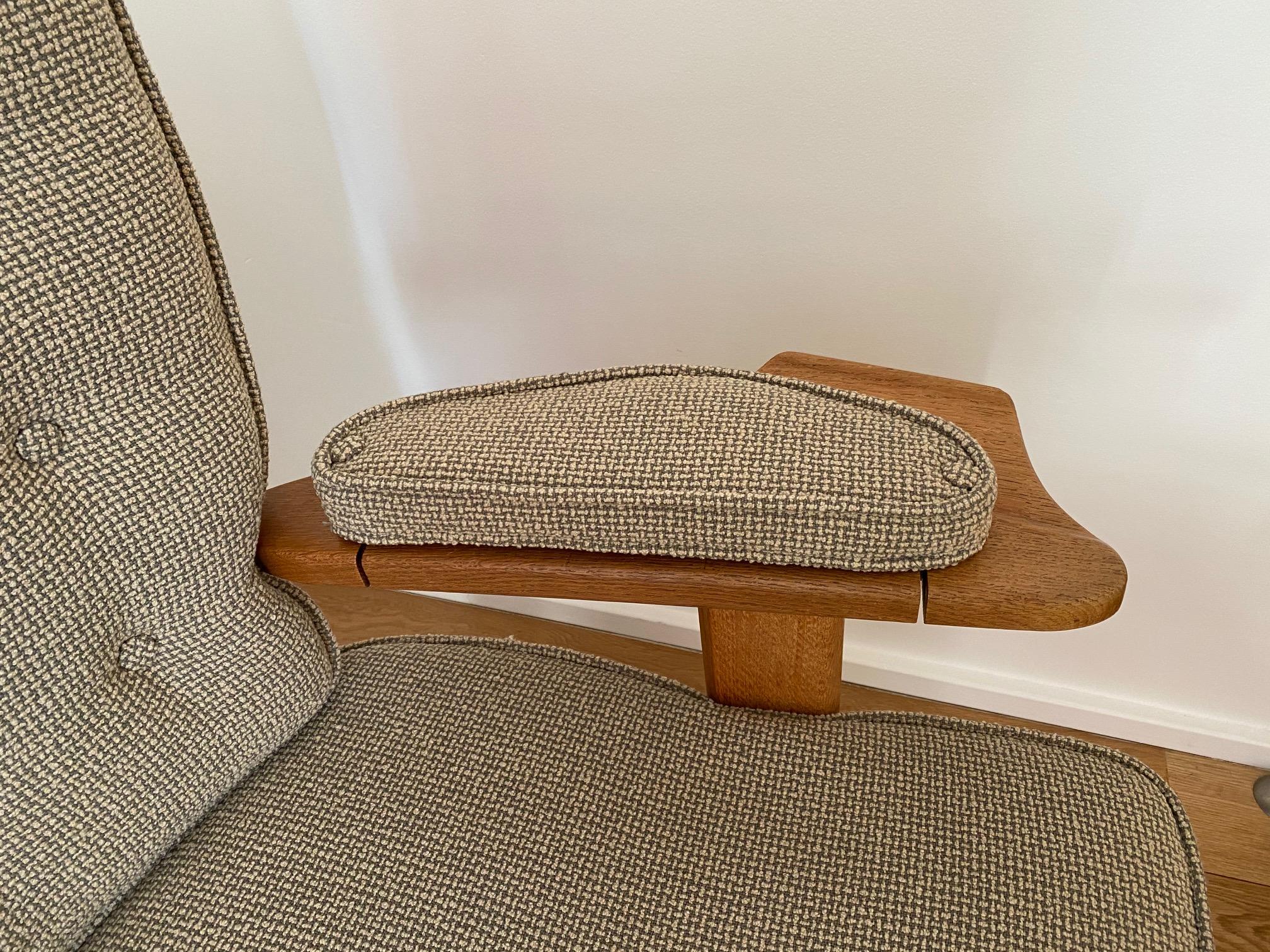 Oak Sofa by French Designers Guillerme et Chambron, 1960s For Sale 4