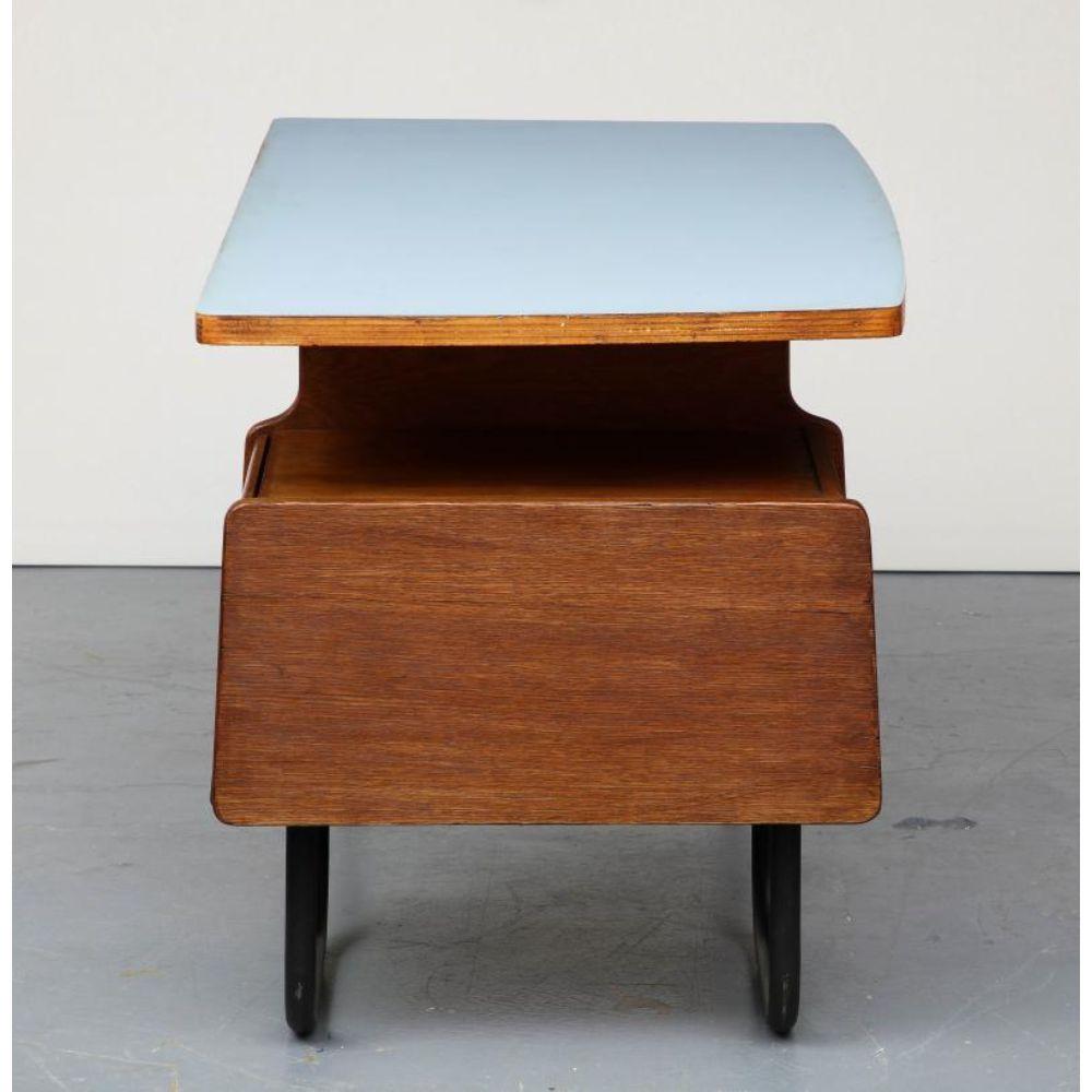 Schreibtisch aus Eiche, Stahl und Laminat von Robert Charroy, um 1955 im Angebot 3
