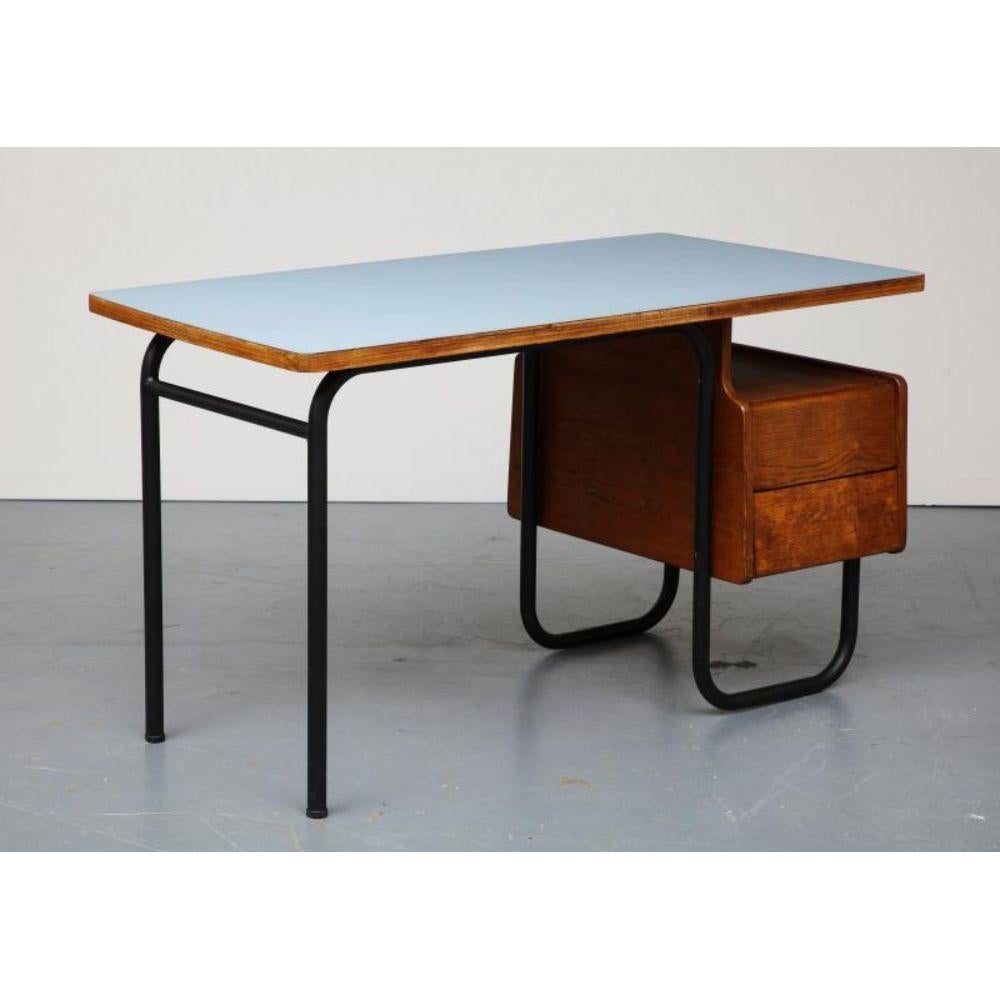 Schreibtisch aus Eiche, Stahl und Laminat von Robert Charroy, um 1955 (20. Jahrhundert) im Angebot
