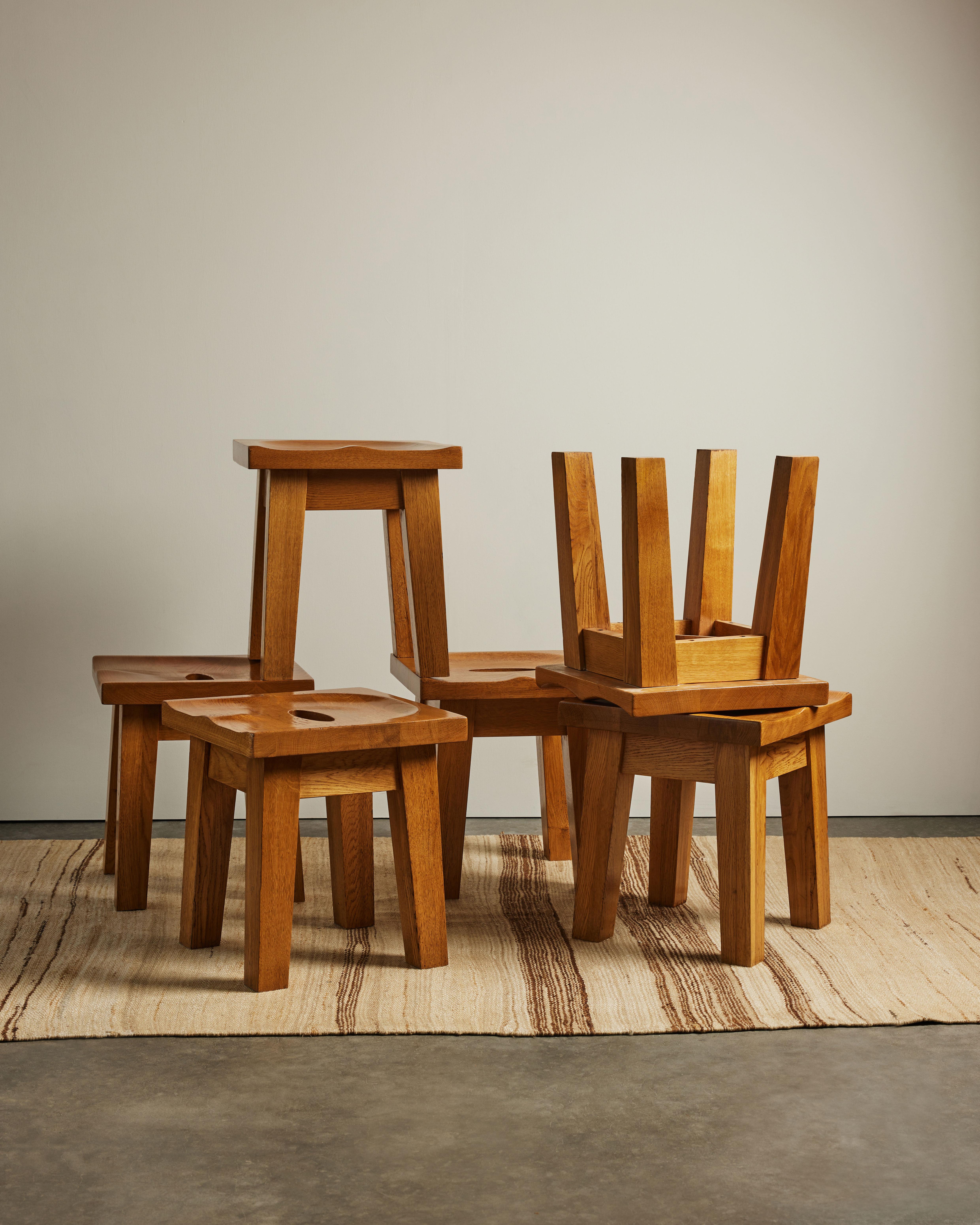 Oak Stool mediados del siglo XX en venta