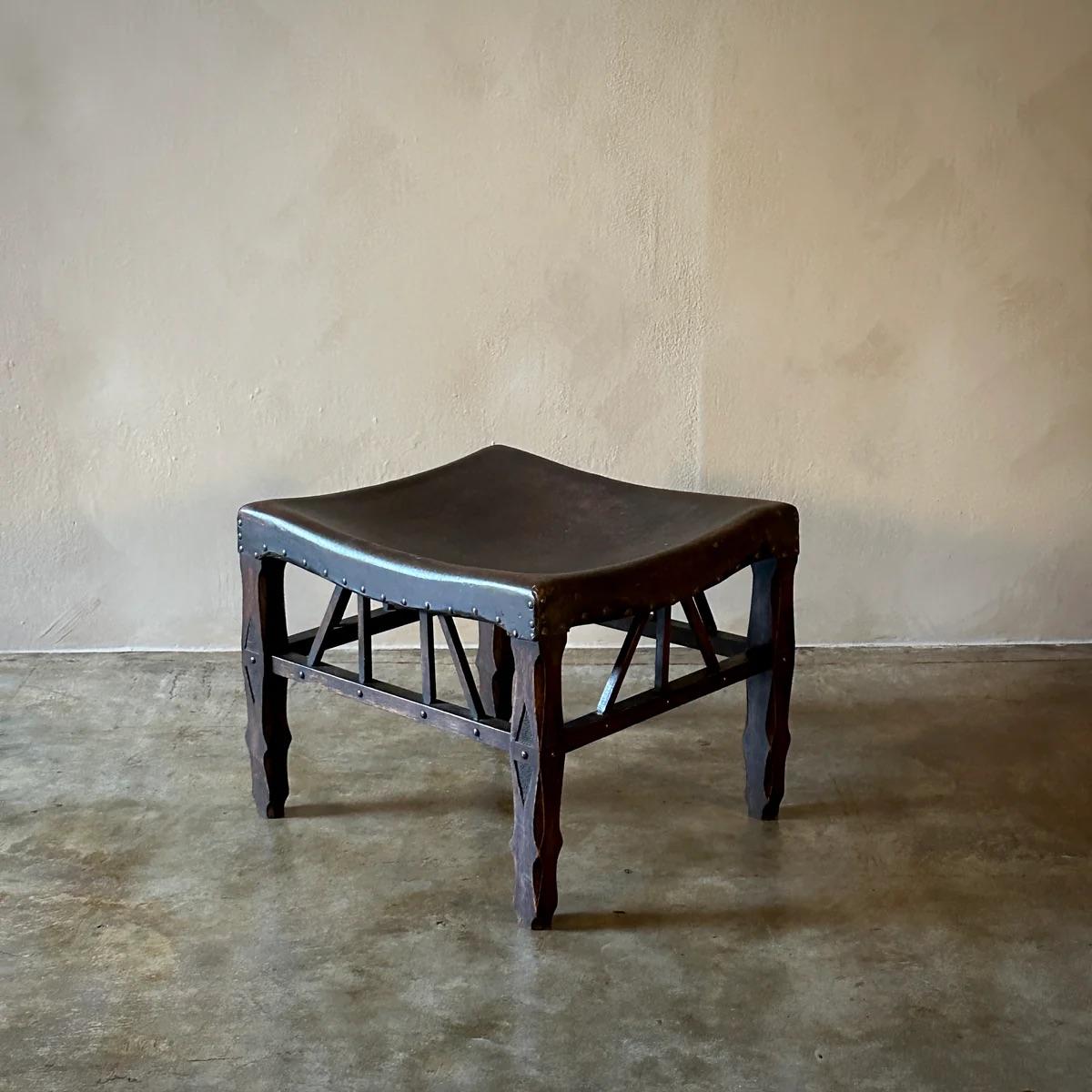 OAK Hocker im Angebot 1