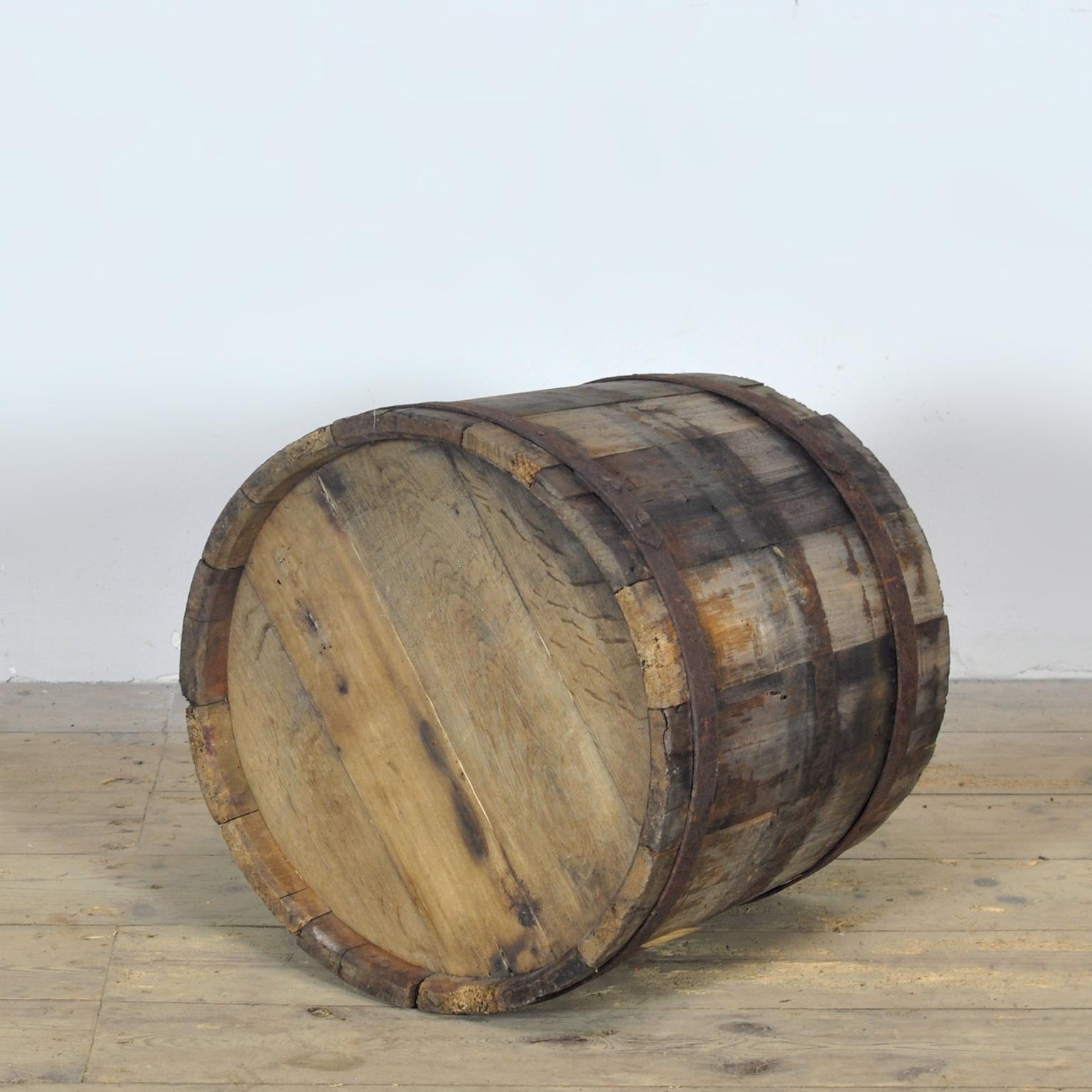 Eichenholz-Lagerfass/Pflanzgefäß, um 1910 (Eisen) im Angebot