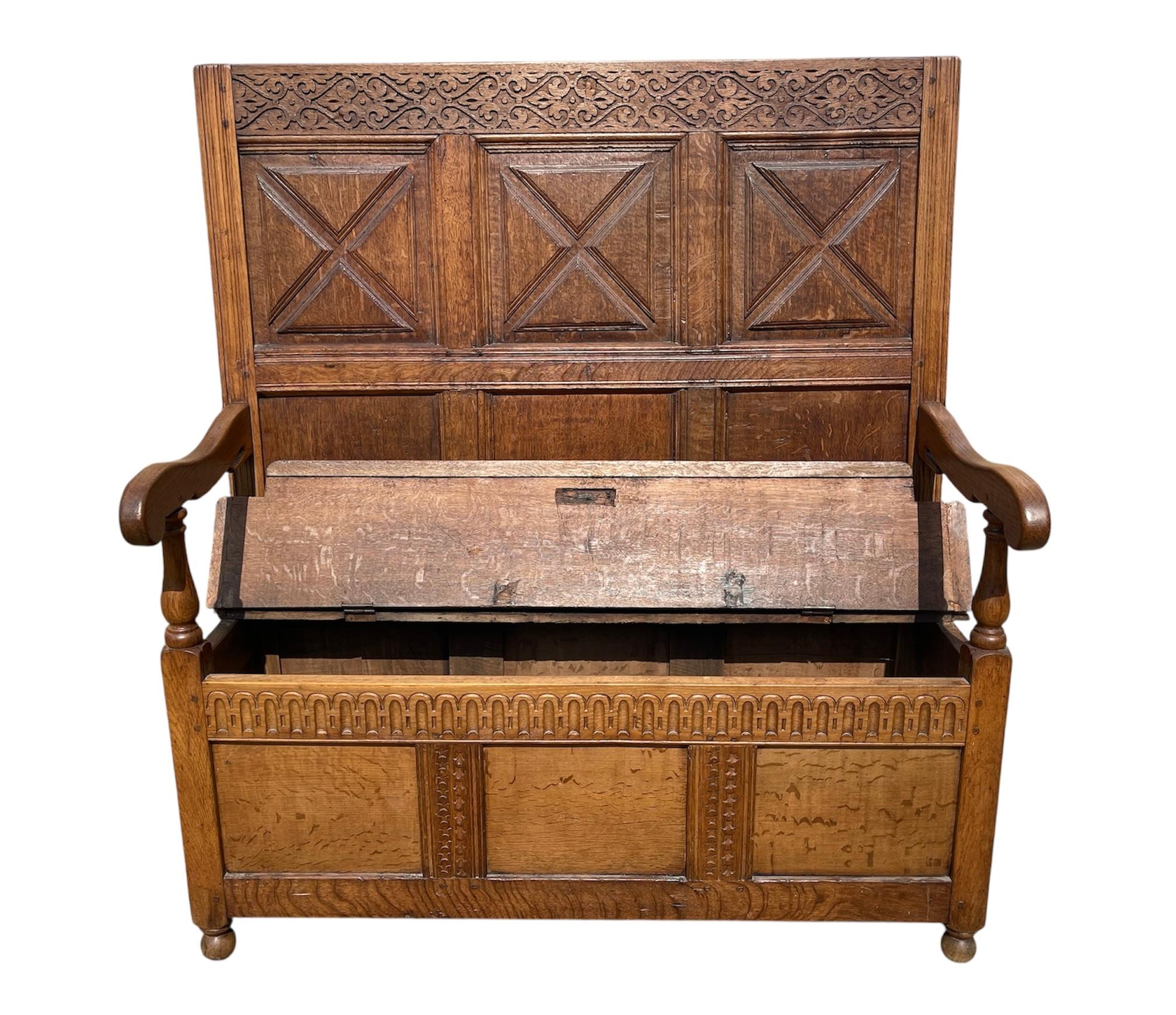 Oak Storage Bench, XIXth For Sale 7