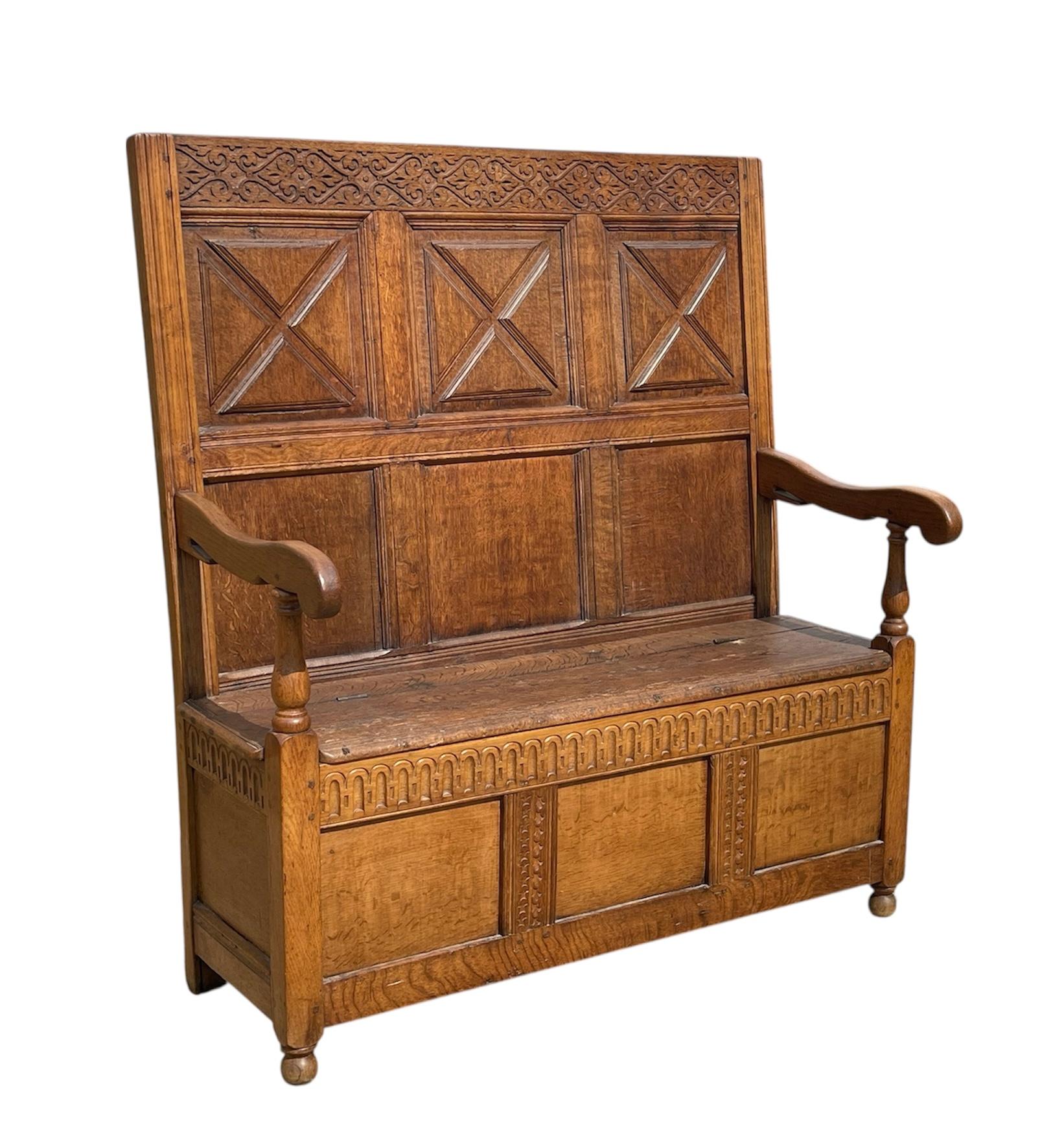Oak Storage Bench, XIXth For Sale 2