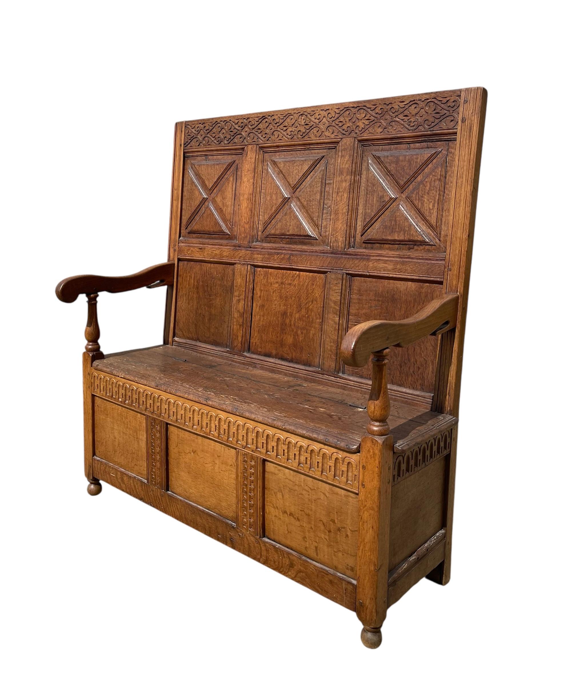 Oak Storage Bench, XIXth For Sale 3