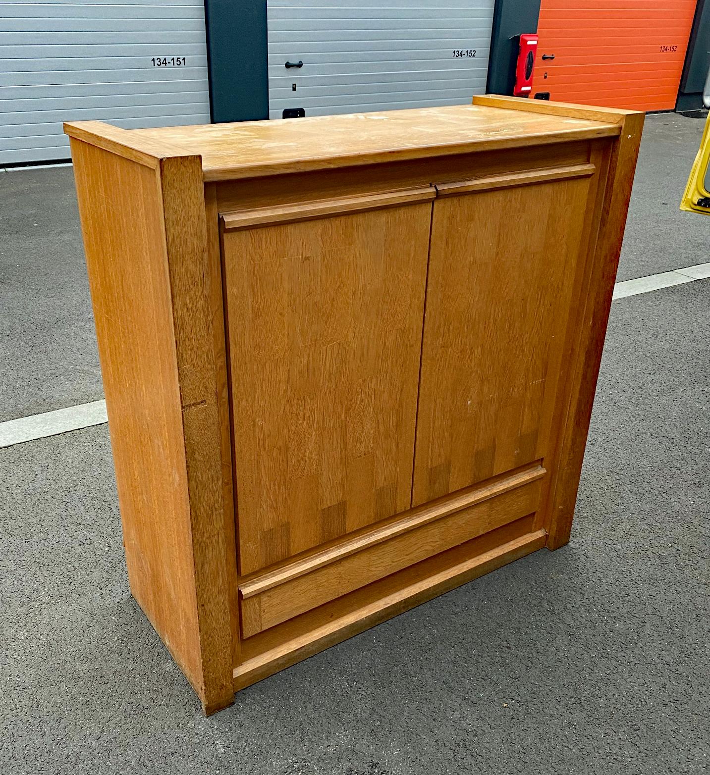 Mid-Century Modern Armoire de rangement en chêne, vers 1970 en vente