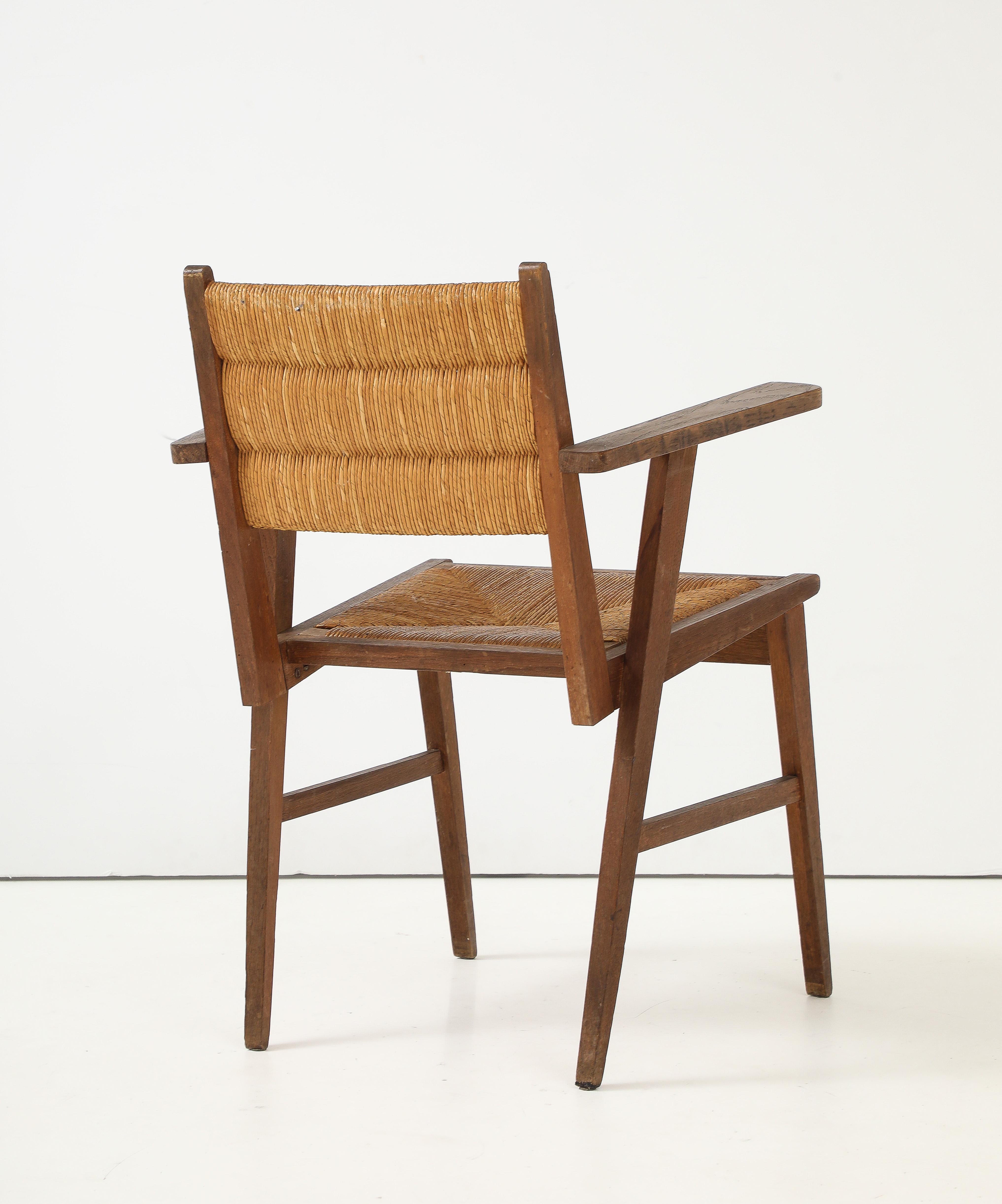 Französischer Sessel der Moderne aus Eiche und Stroh, Frankreich, um 1950 im Angebot 6