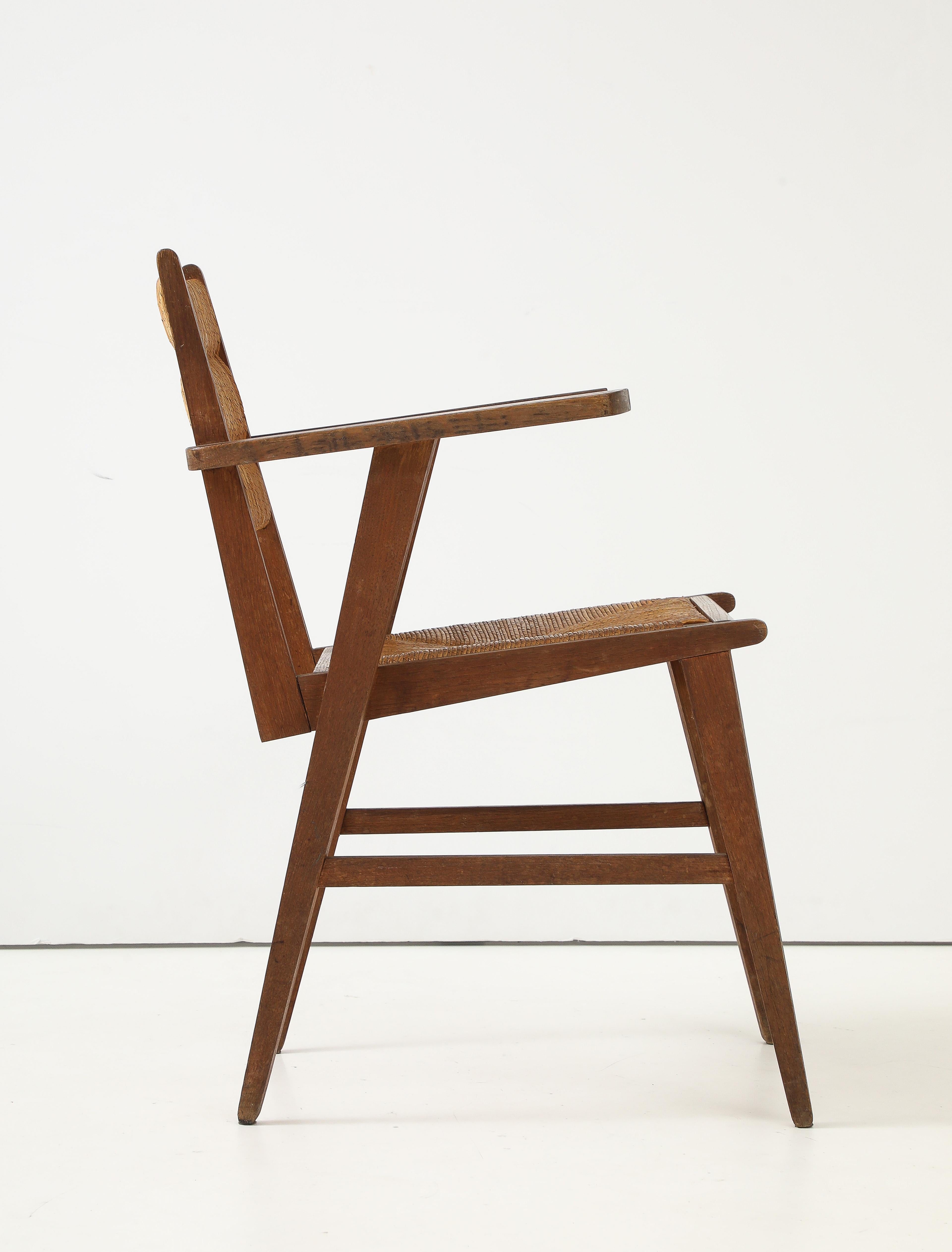 Französischer Sessel der Moderne aus Eiche und Stroh, Frankreich, um 1950 im Angebot 8
