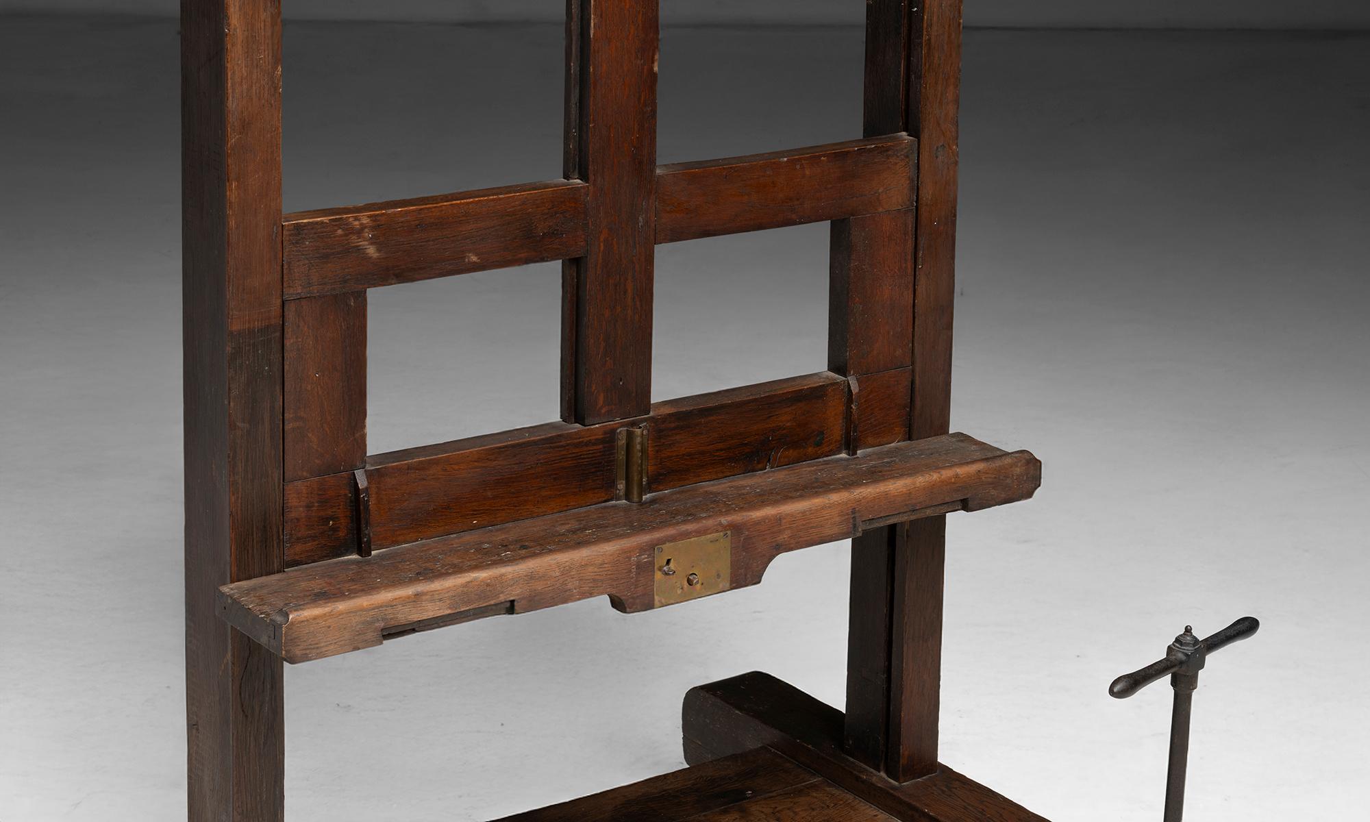 Cavalletto da studio in Oak, Francia 1929 In condizioni buone in vendita a Culver City, CA