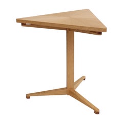 Oak sunburst Triform pedestal side table