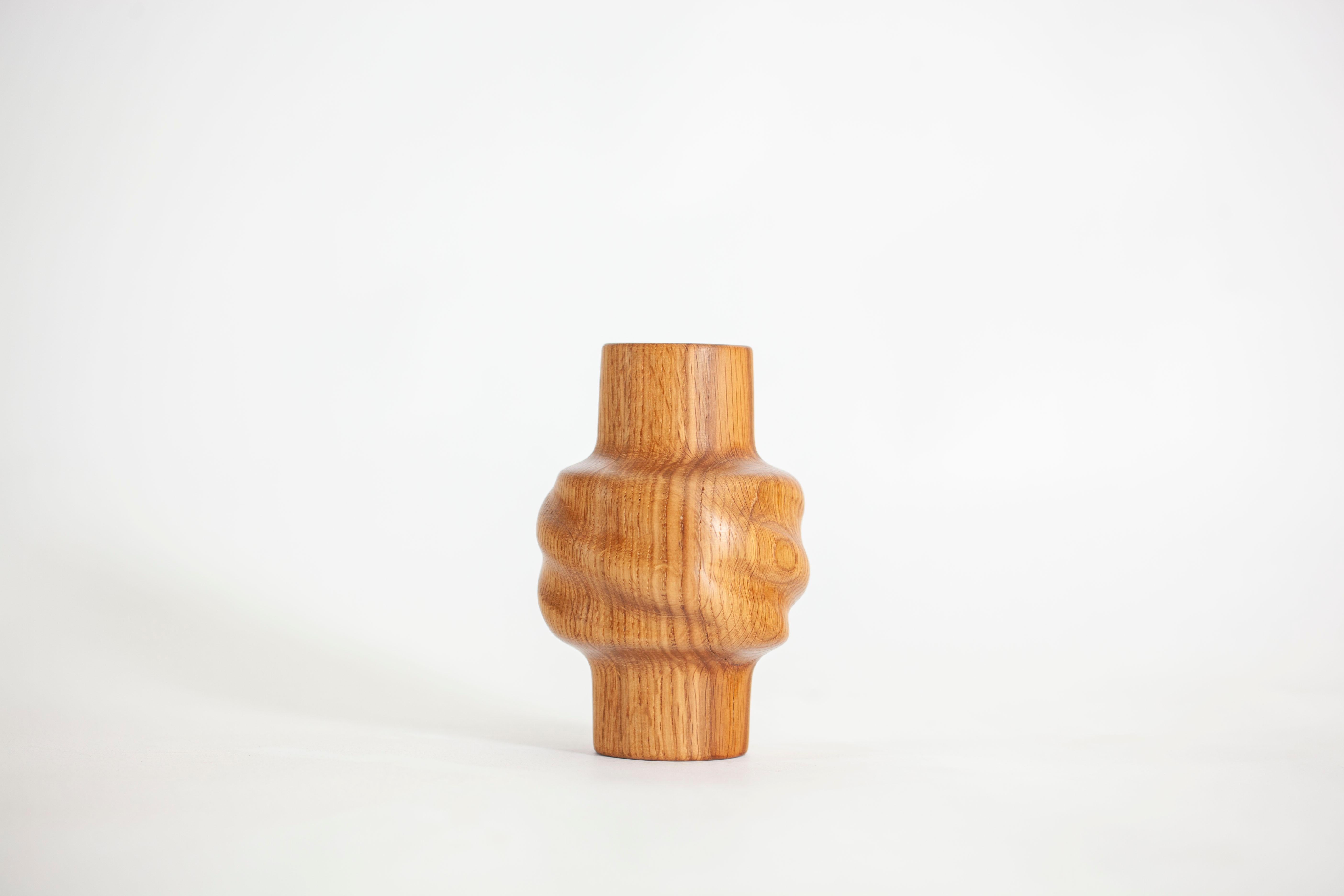 Jarrón Svitok de madera recuperada de roble en venta 2
