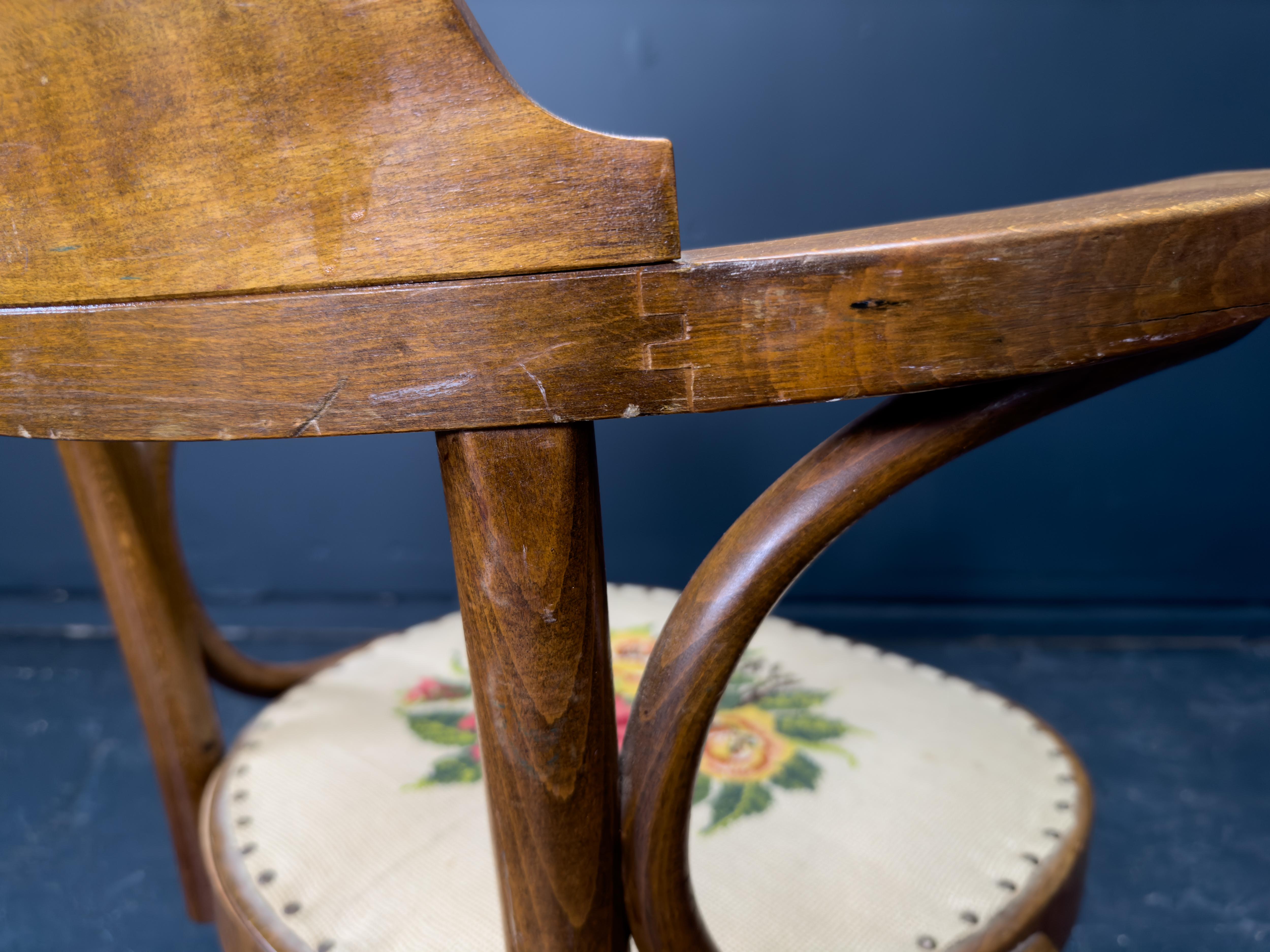 OAK Drehstuhl mit Tapestry Sitz (Wandteppich) im Angebot