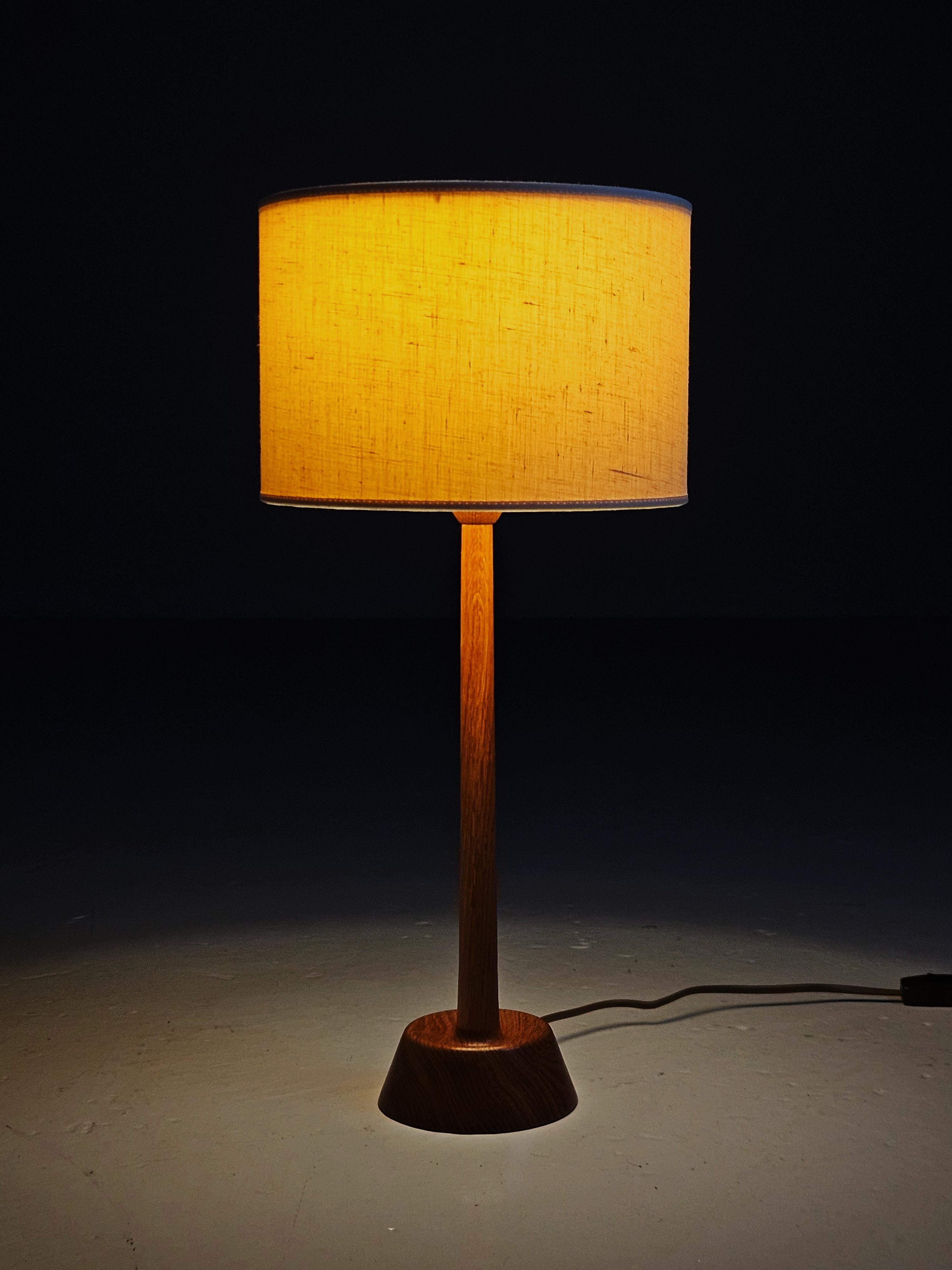 Lampe de table en Oak Design/One Kristiansson pour Luxus, Suède, années 1960 en vente 2