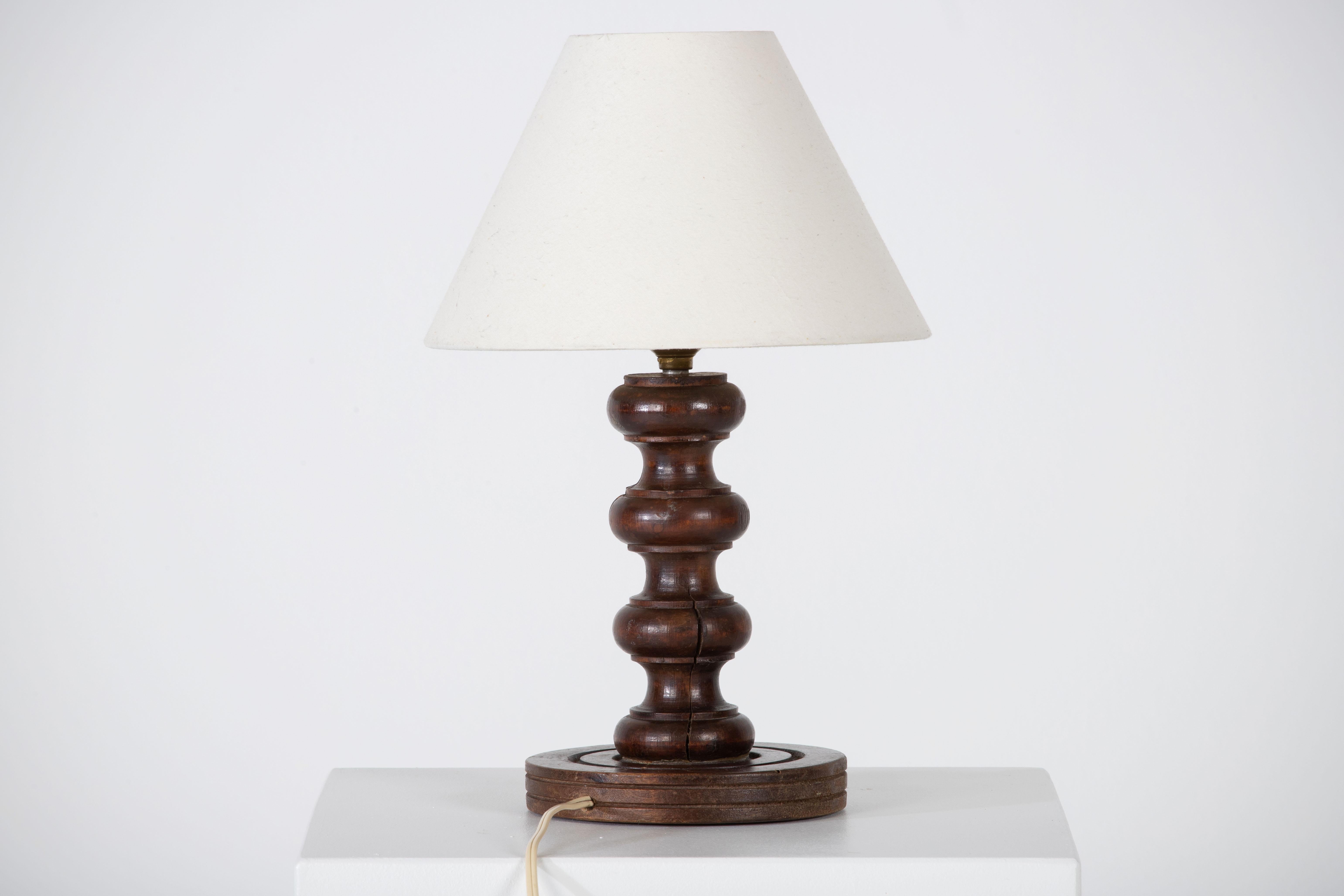 Oak Table Lamp, France, 1950 In Good Condition For Sale In Wiesbaden, DE