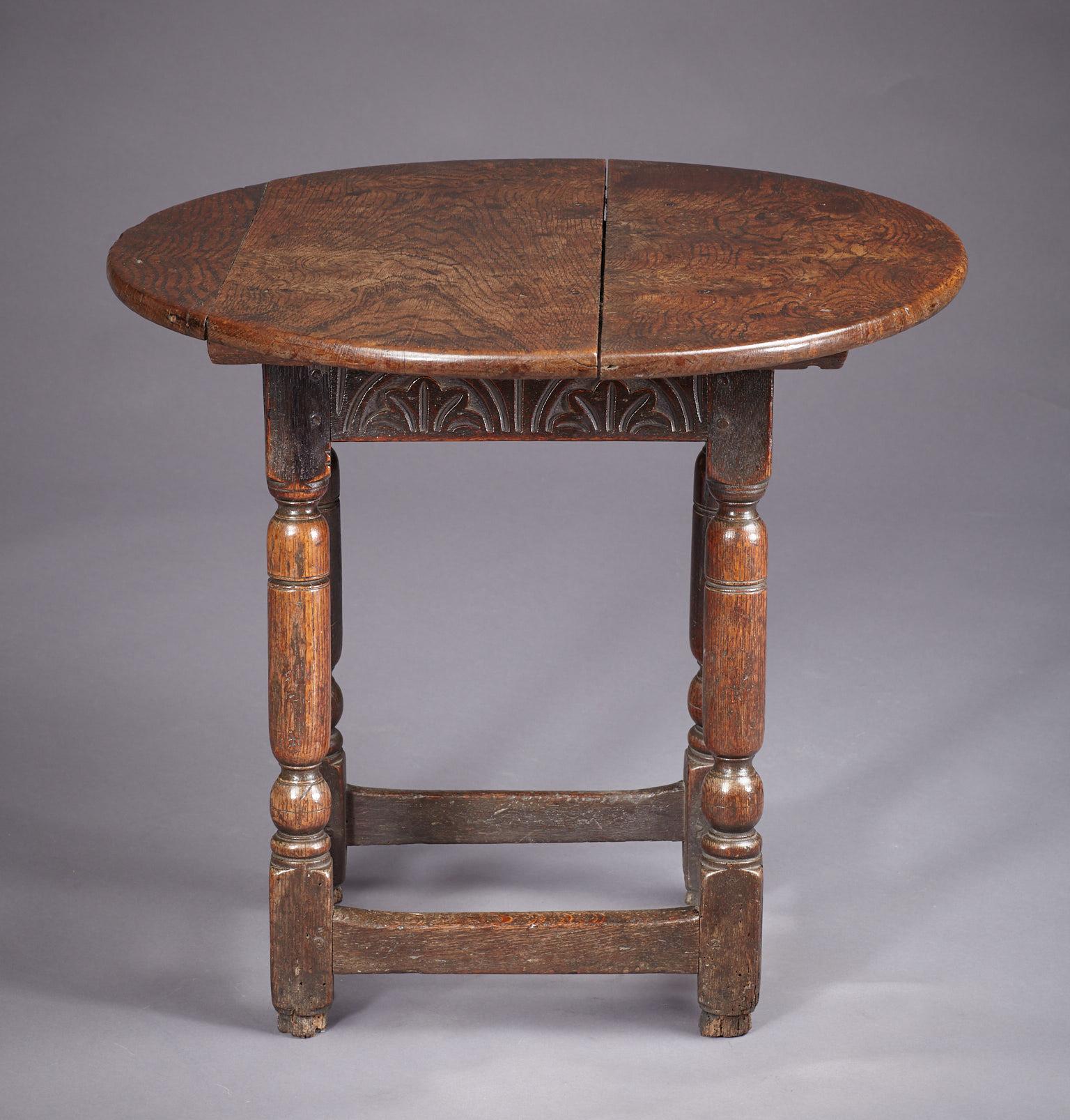 Oak Table Stool, Mid-17th Century English, circa 1640-1650 In Good Condition In Matlock, Derbyshire