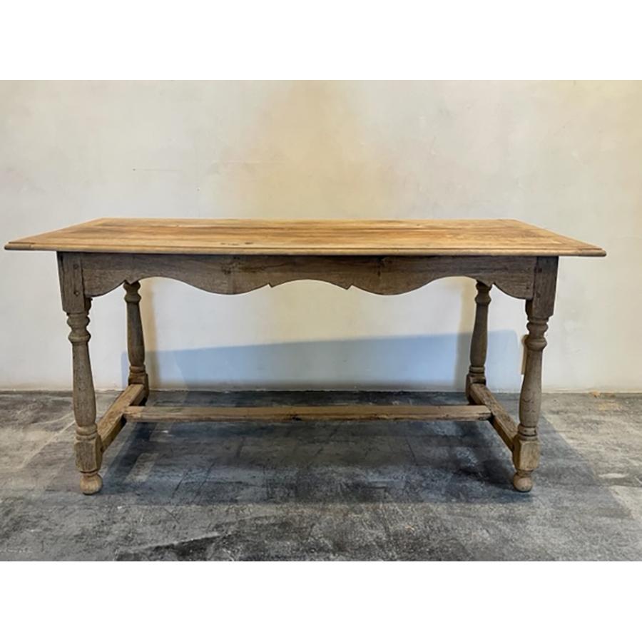 Oak Trestle Table

Item #: FR-1085

Material: Oak
Dimensions: 59