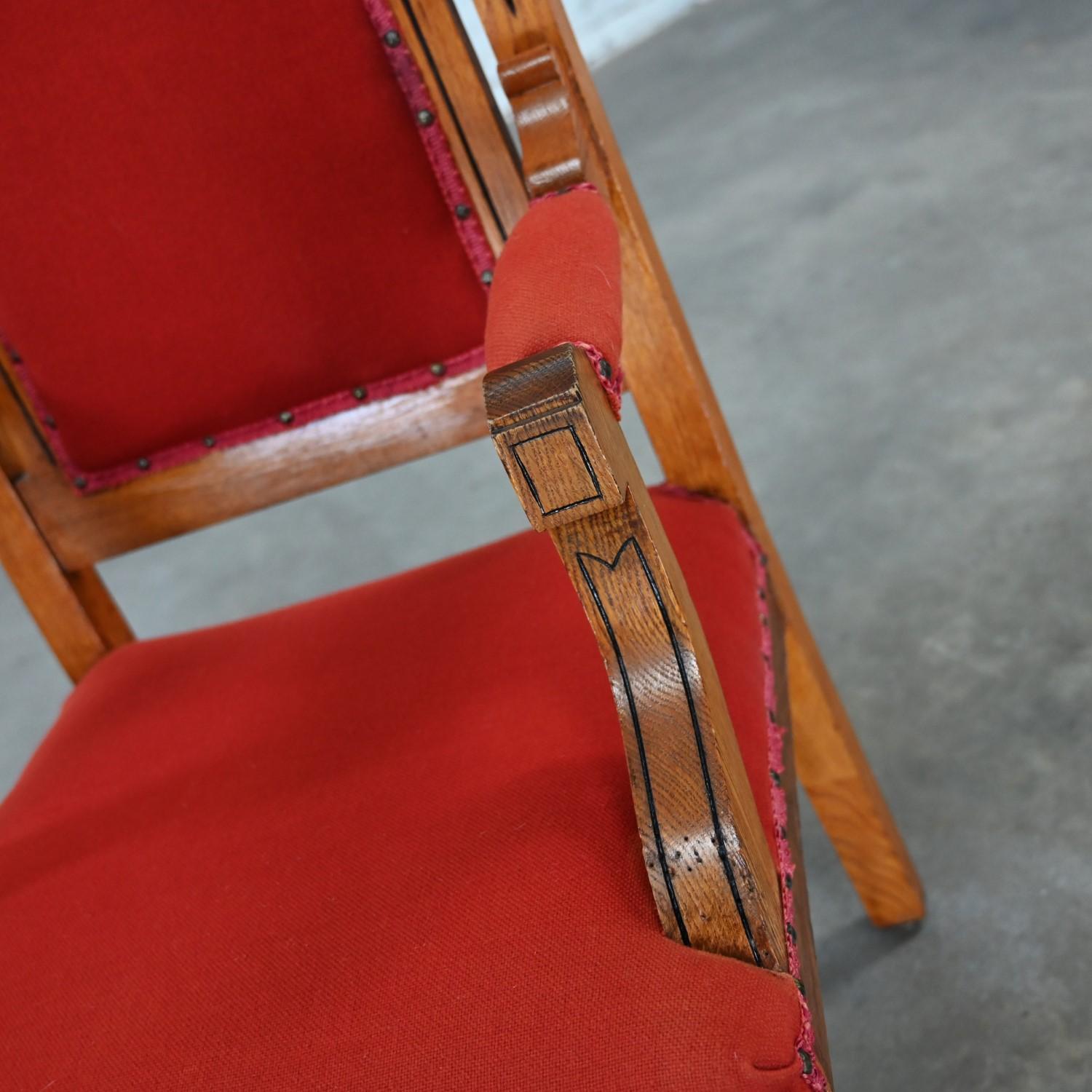 Paire de chaises trônes victoriennes ou néo-gothiques ecclésiastiques His & Hers en vente 4
